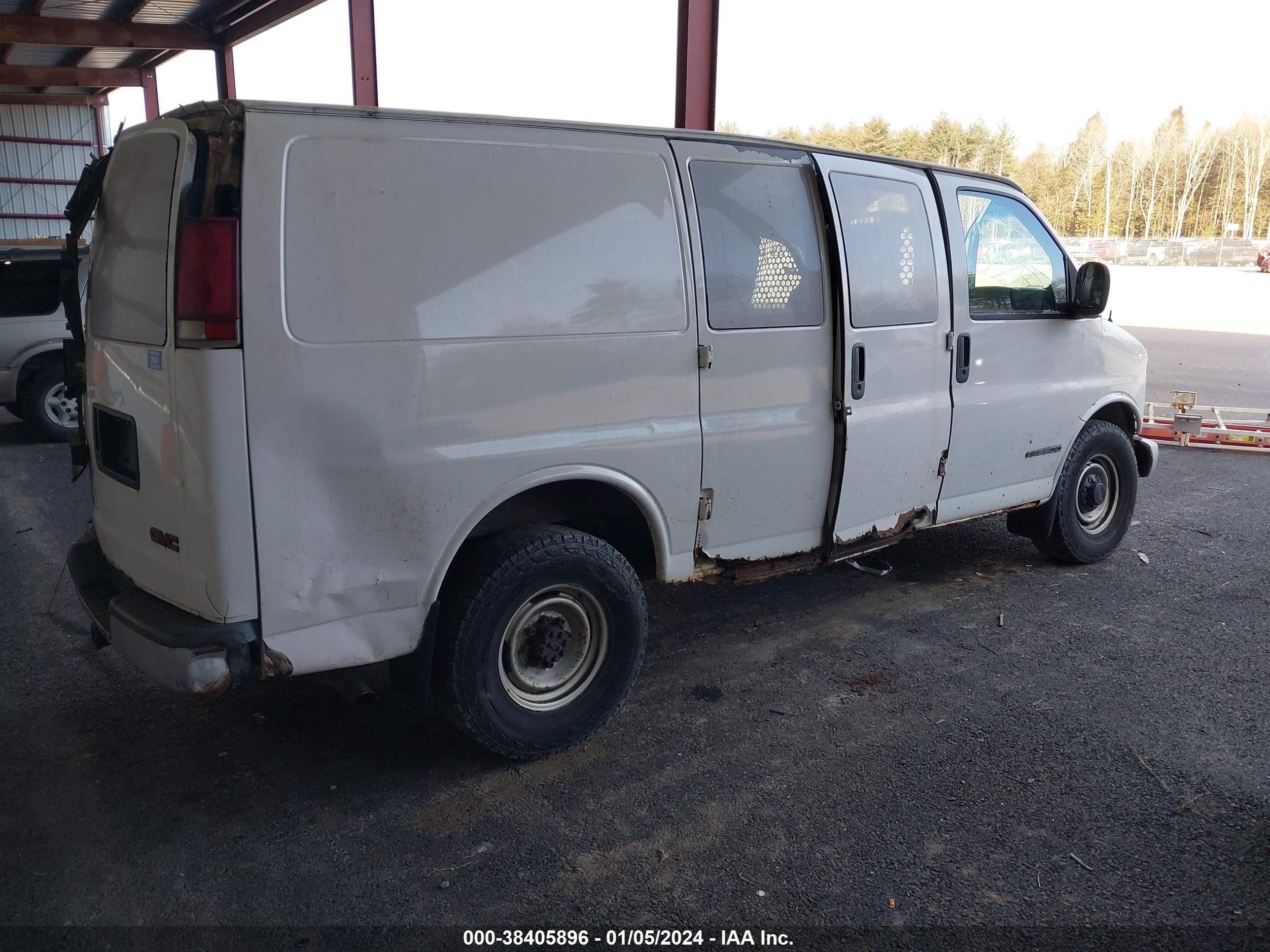 Photo 3 VIN: 1GTHG35R4X1158689 - GMC SAVANA 