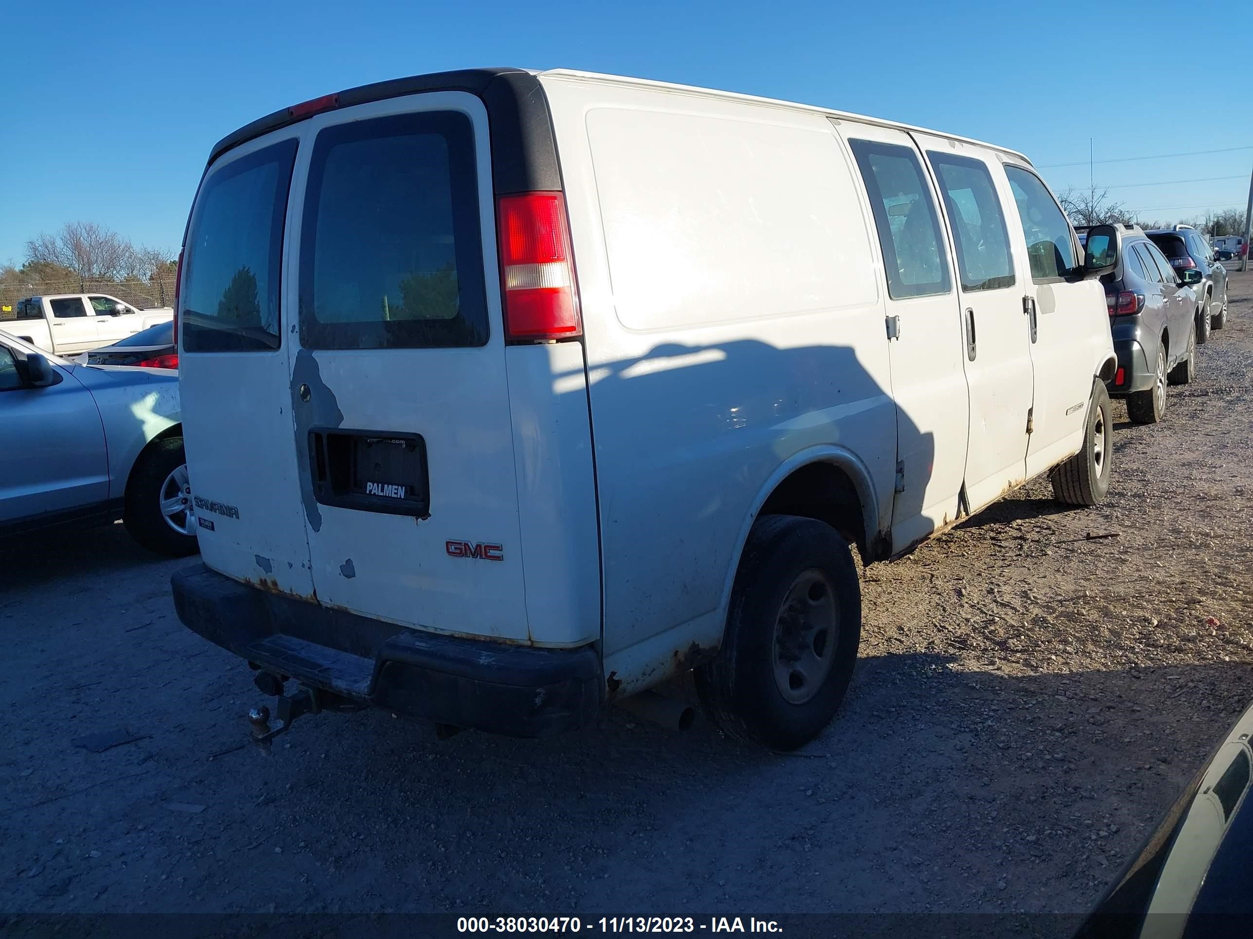 Photo 3 VIN: 1GTHG35U961251808 - GMC SAVANA 