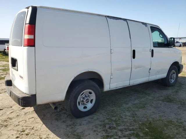 Photo 2 VIN: 1GTHG35V971120100 - GMC SAVANA G35 