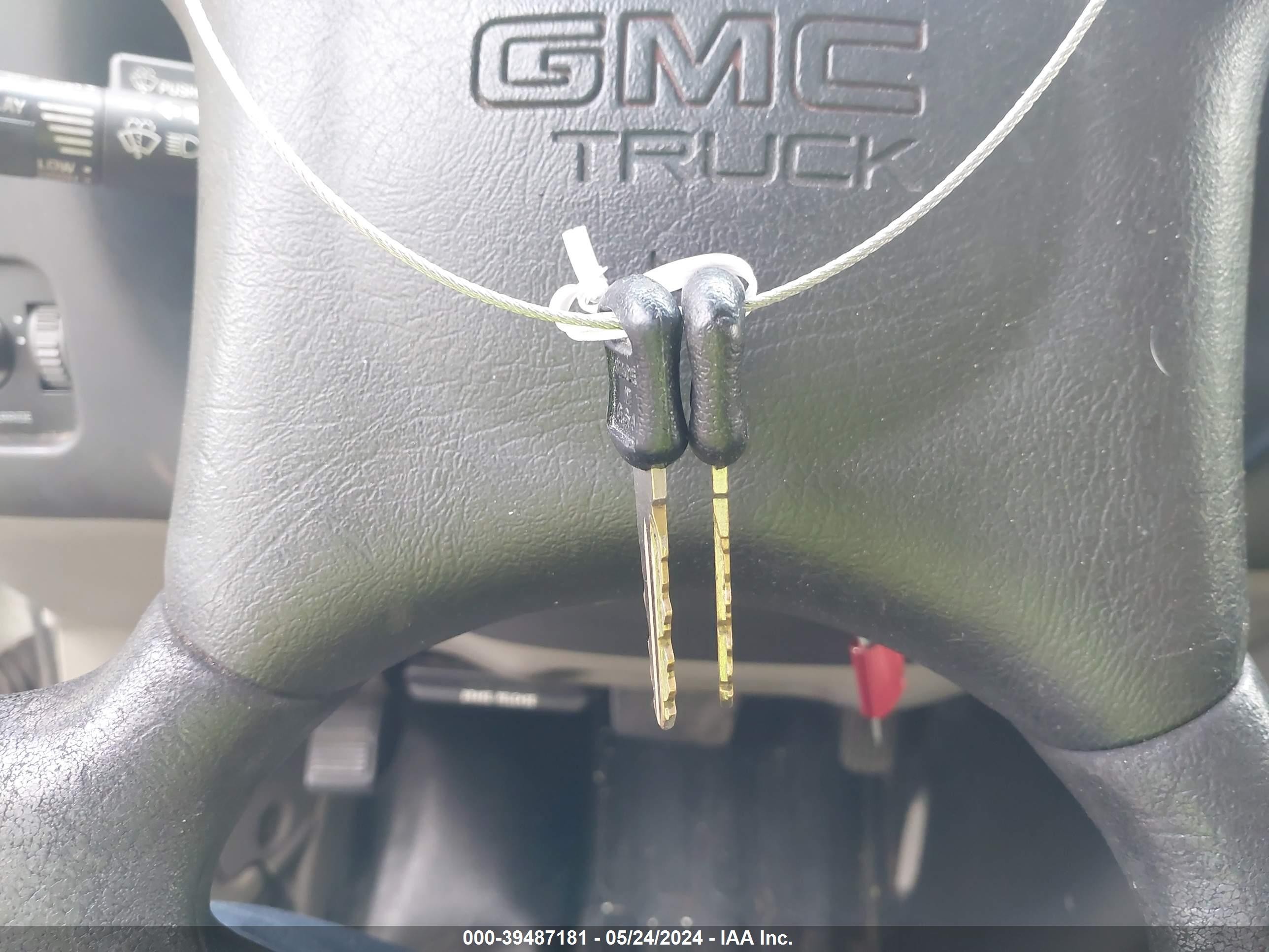 Photo 10 VIN: 1GTHG39R611900664 - GMC SAVANA 