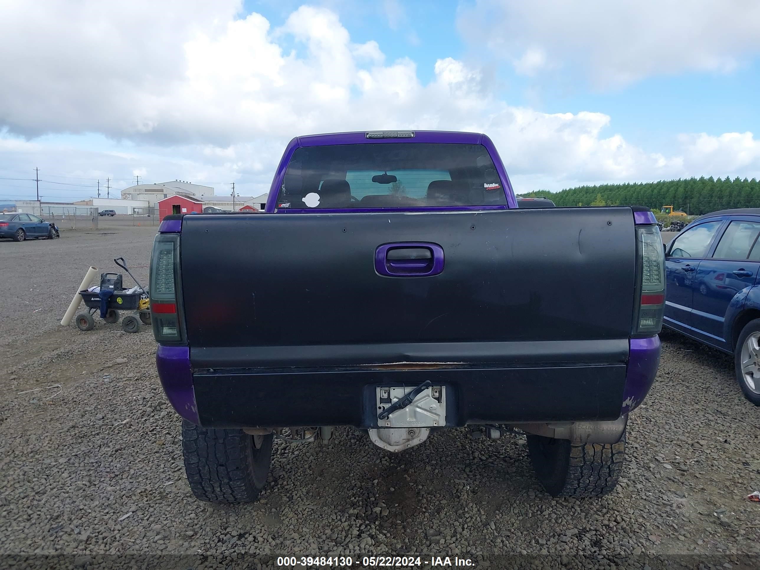 Photo 15 VIN: 1GTHK23153F237470 - GMC SIERRA 