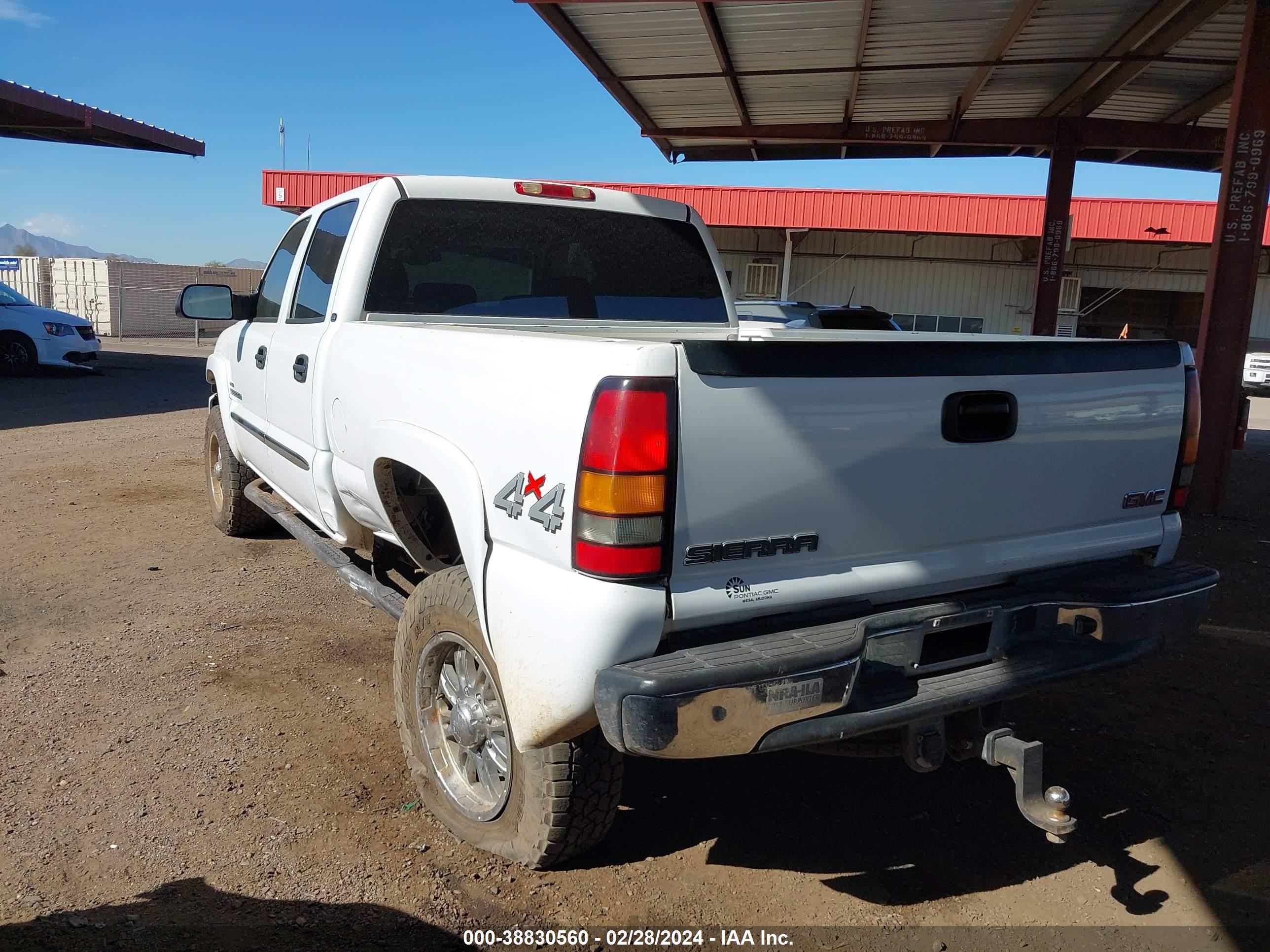 Photo 5 VIN: 1GTHK23164F133524 - GMC SIERRA 