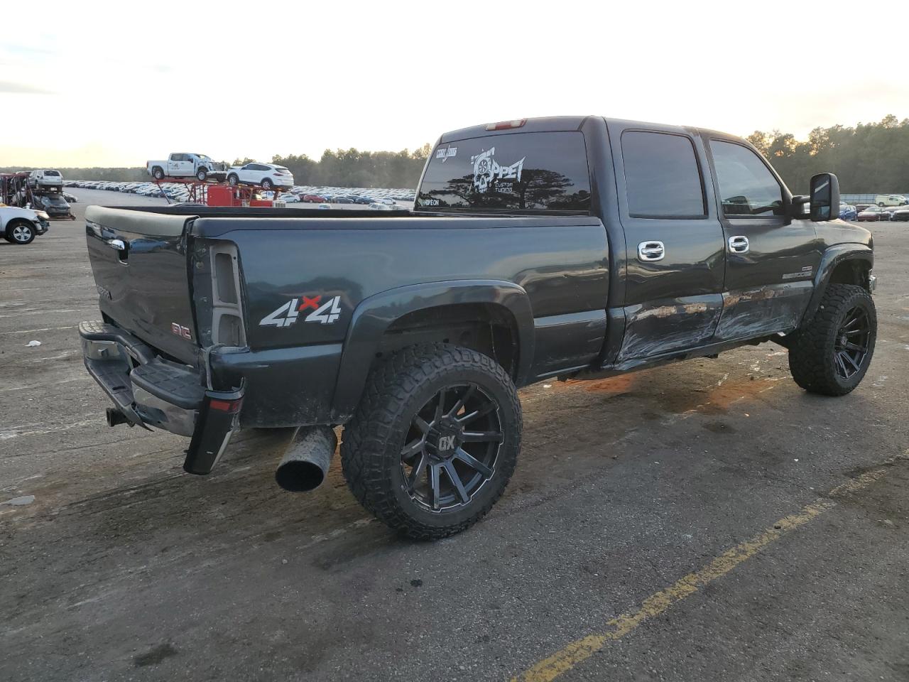 Photo 2 VIN: 1GTHK23174F119129 - GMC SIERRA 