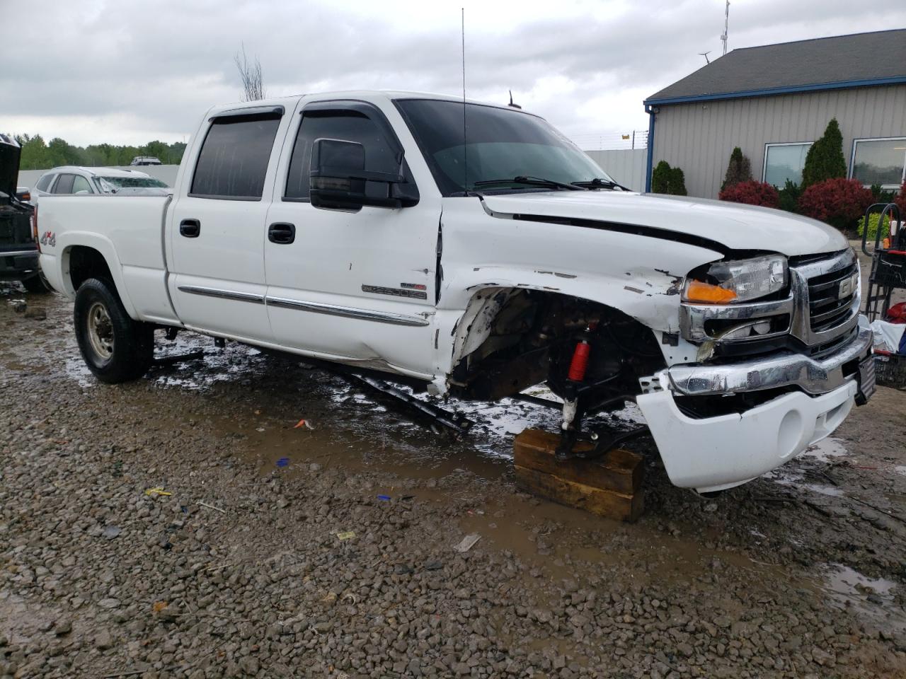 Photo 3 VIN: 1GTHK23184F121276 - GMC SIERRA 