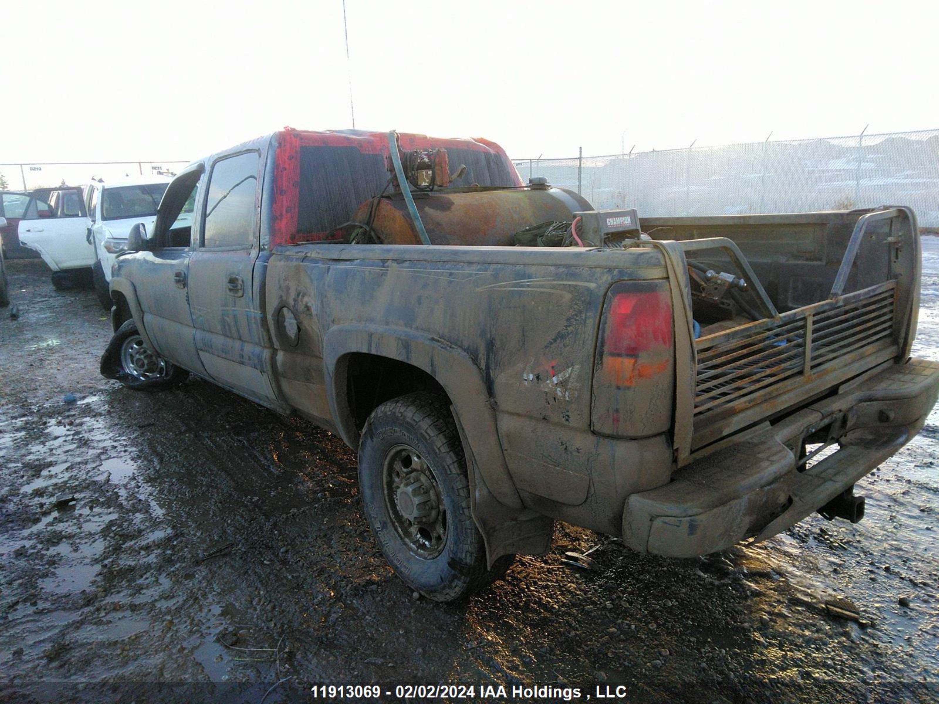 Photo 2 VIN: 1GTHK23215F857065 - GMC SIERRA 