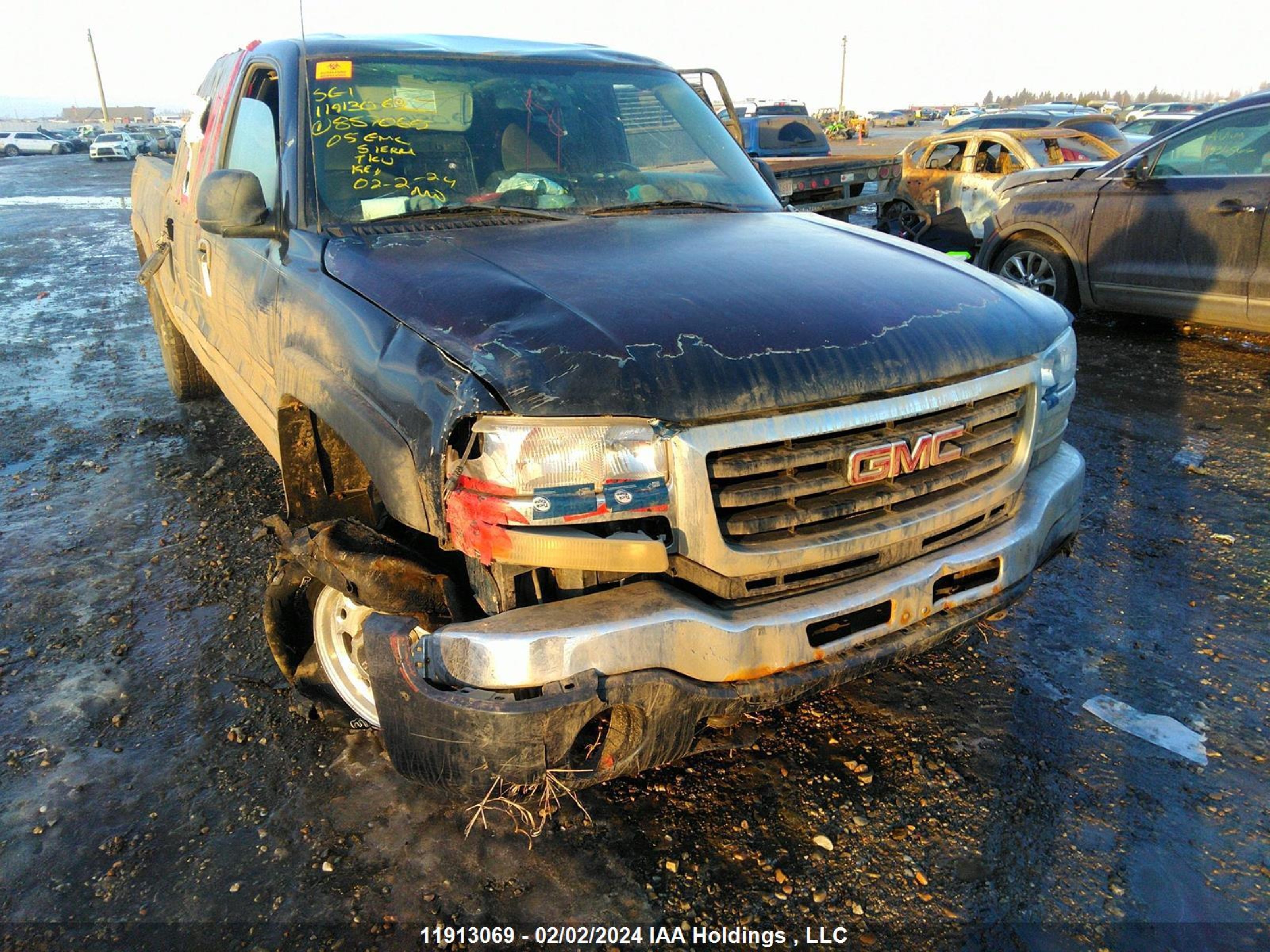 Photo 5 VIN: 1GTHK23215F857065 - GMC SIERRA 