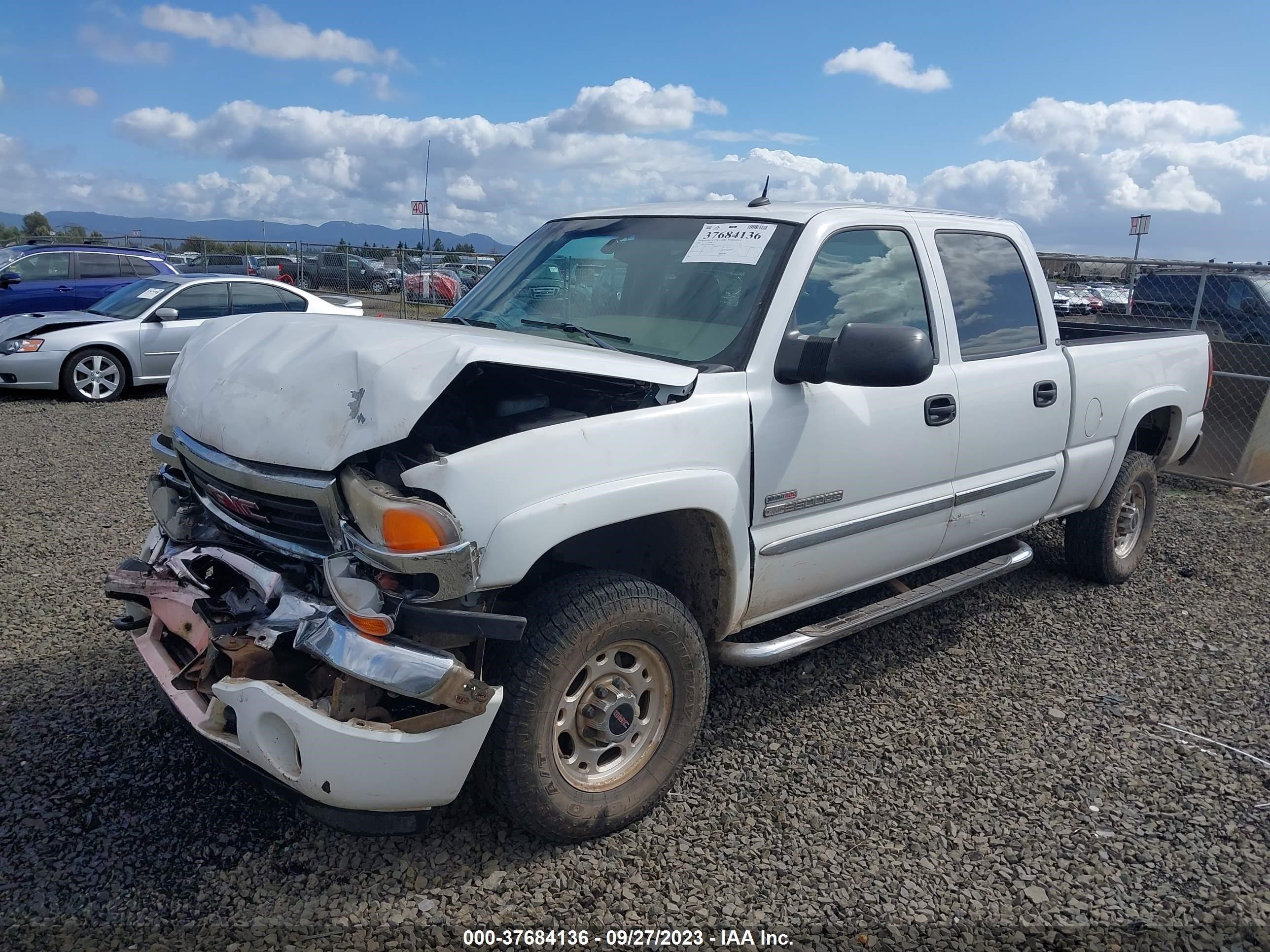 Photo 1 VIN: 1GTHK23215F875288 - GMC SIERRA 