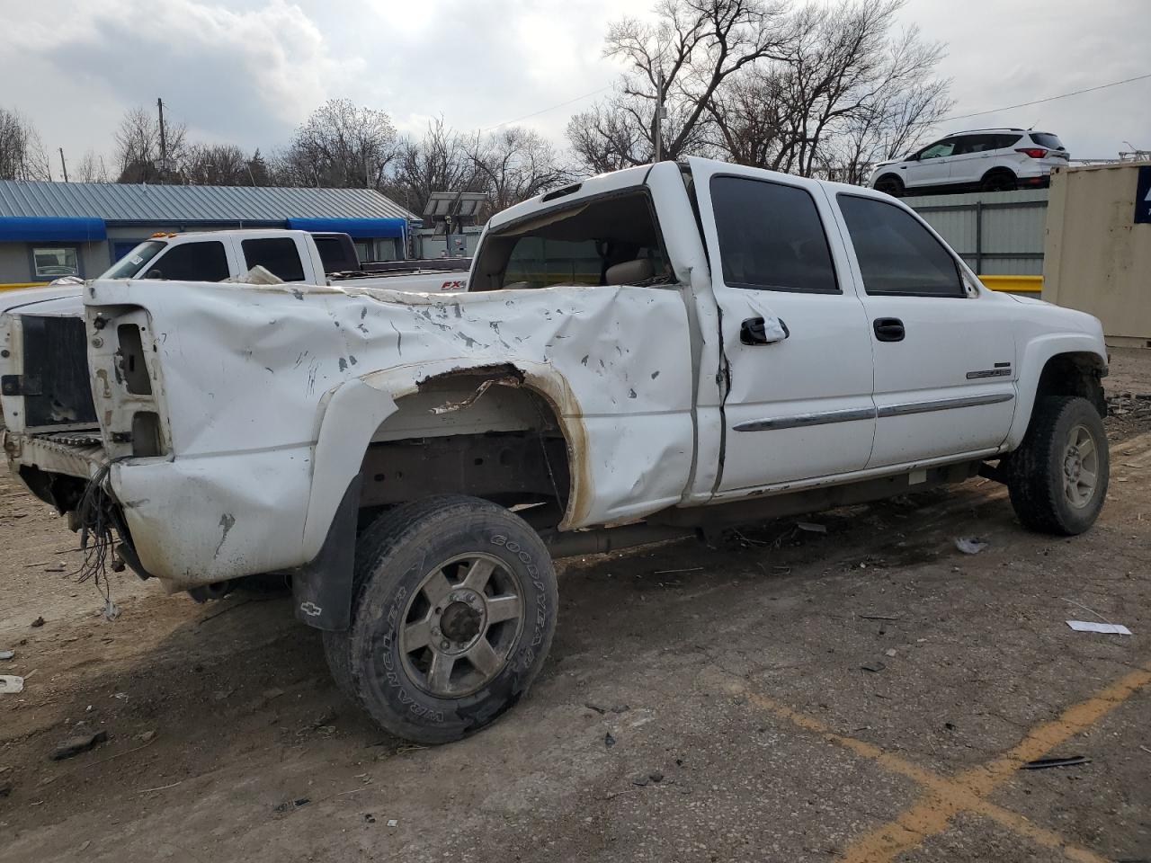 Photo 2 VIN: 1GTHK23225F800874 - GMC SIERRA 