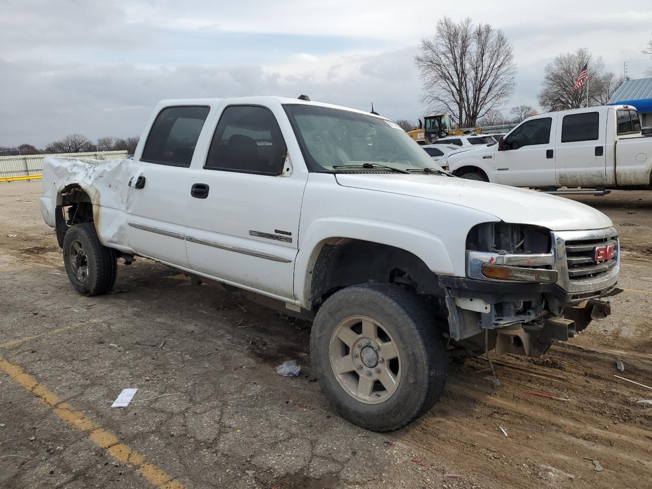 Photo 3 VIN: 1GTHK23225F800874 - GMC SIERRA 