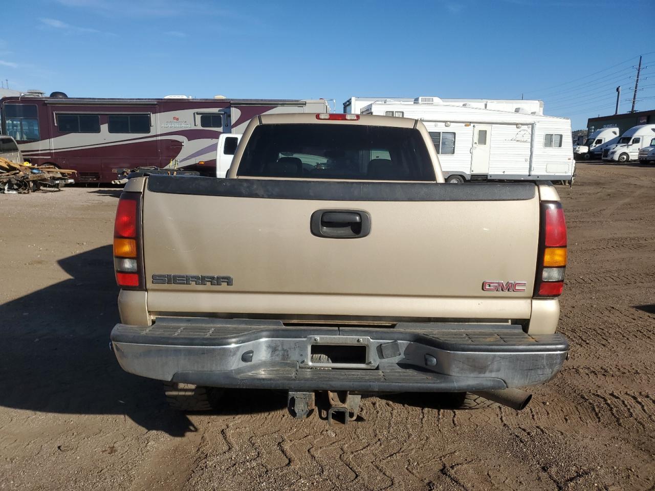 Photo 5 VIN: 1GTHK23235F857200 - GMC SIERRA 