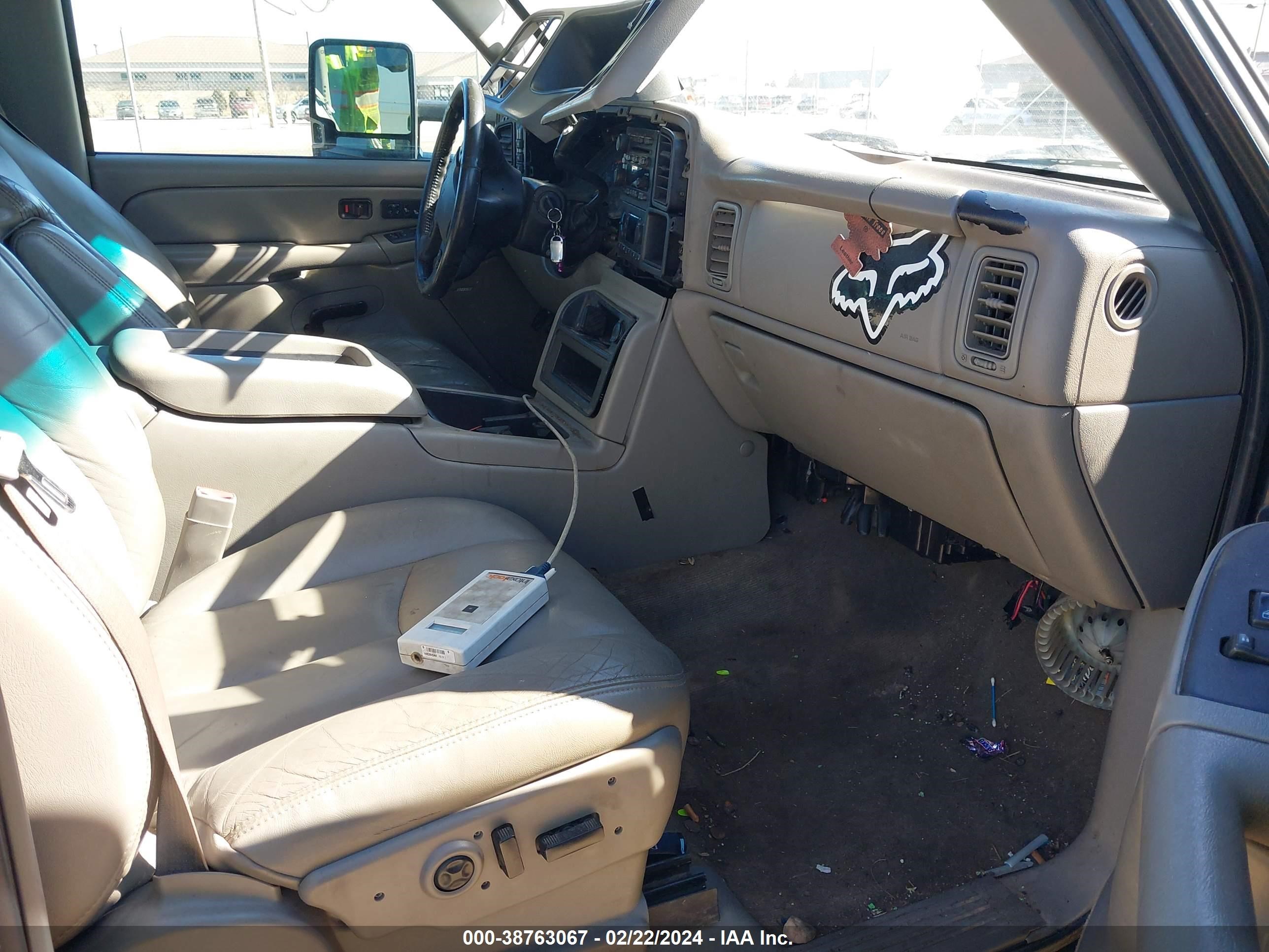 Photo 4 VIN: 1GTHK23254F252531 - GMC SIERRA 