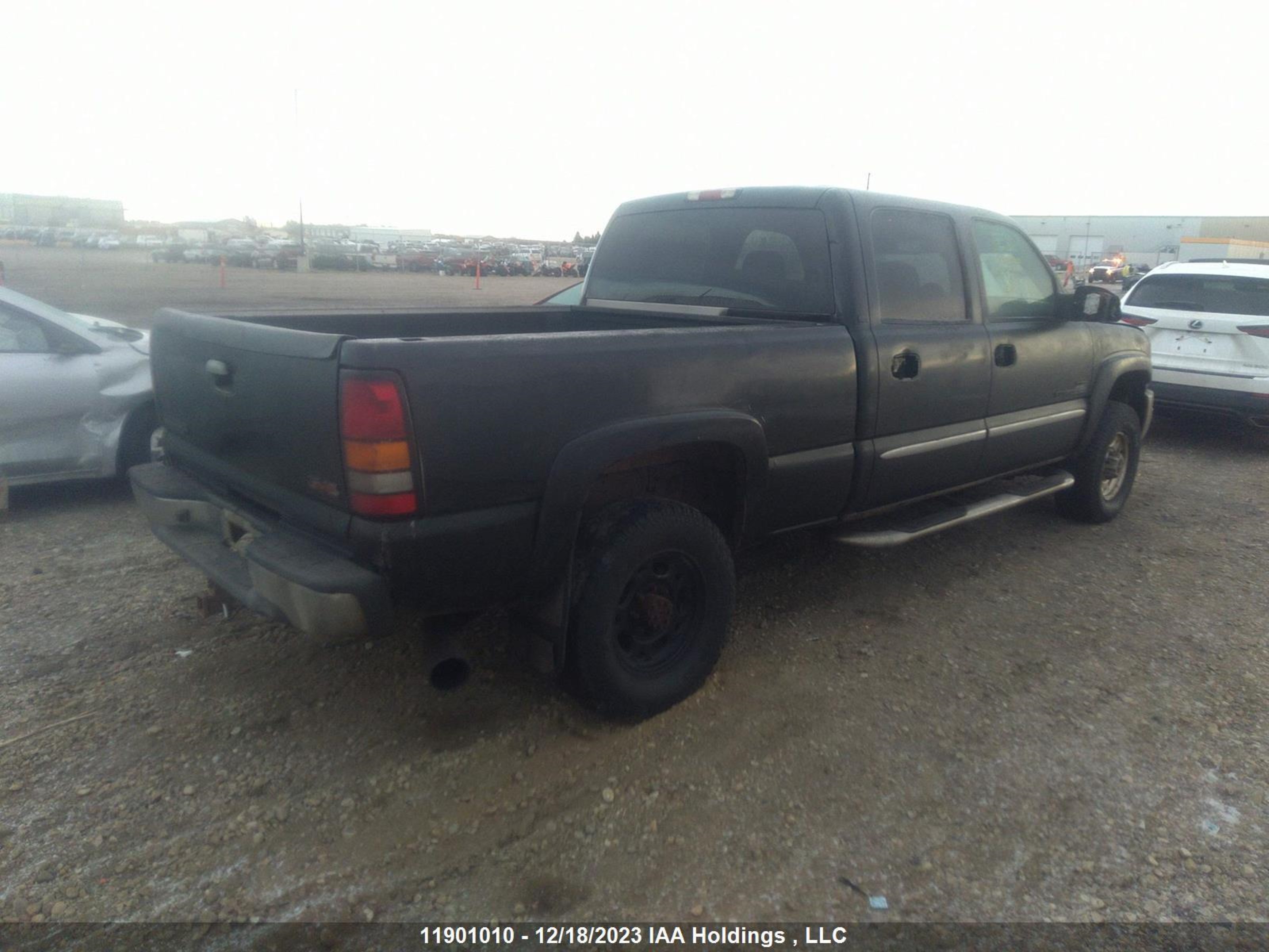 Photo 3 VIN: 1GTHK23255F849602 - GMC SIERRA 