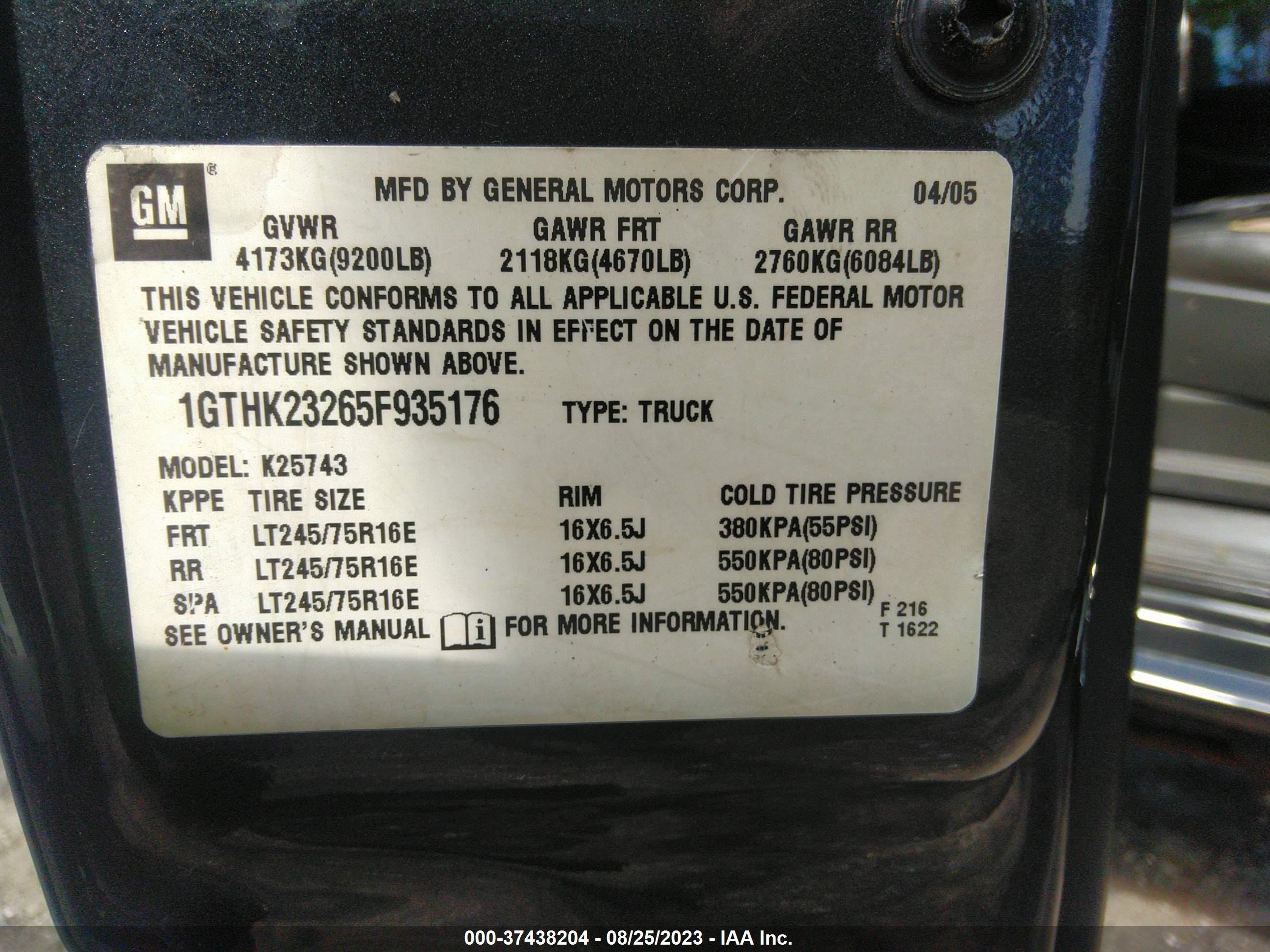 Photo 8 VIN: 1GTHK23265F935176 - GMC SIERRA 