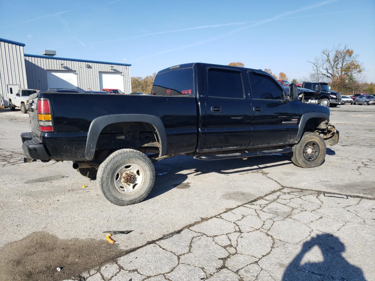 Photo 2 VIN: 1GTHK23295F803755 - GMC SIERRA 