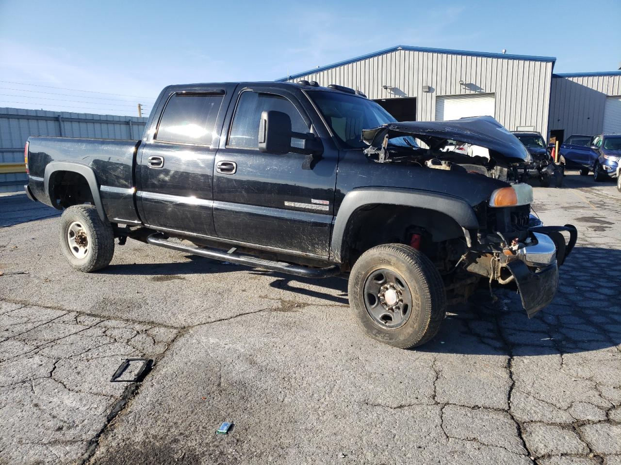 Photo 3 VIN: 1GTHK23295F803755 - GMC SIERRA 