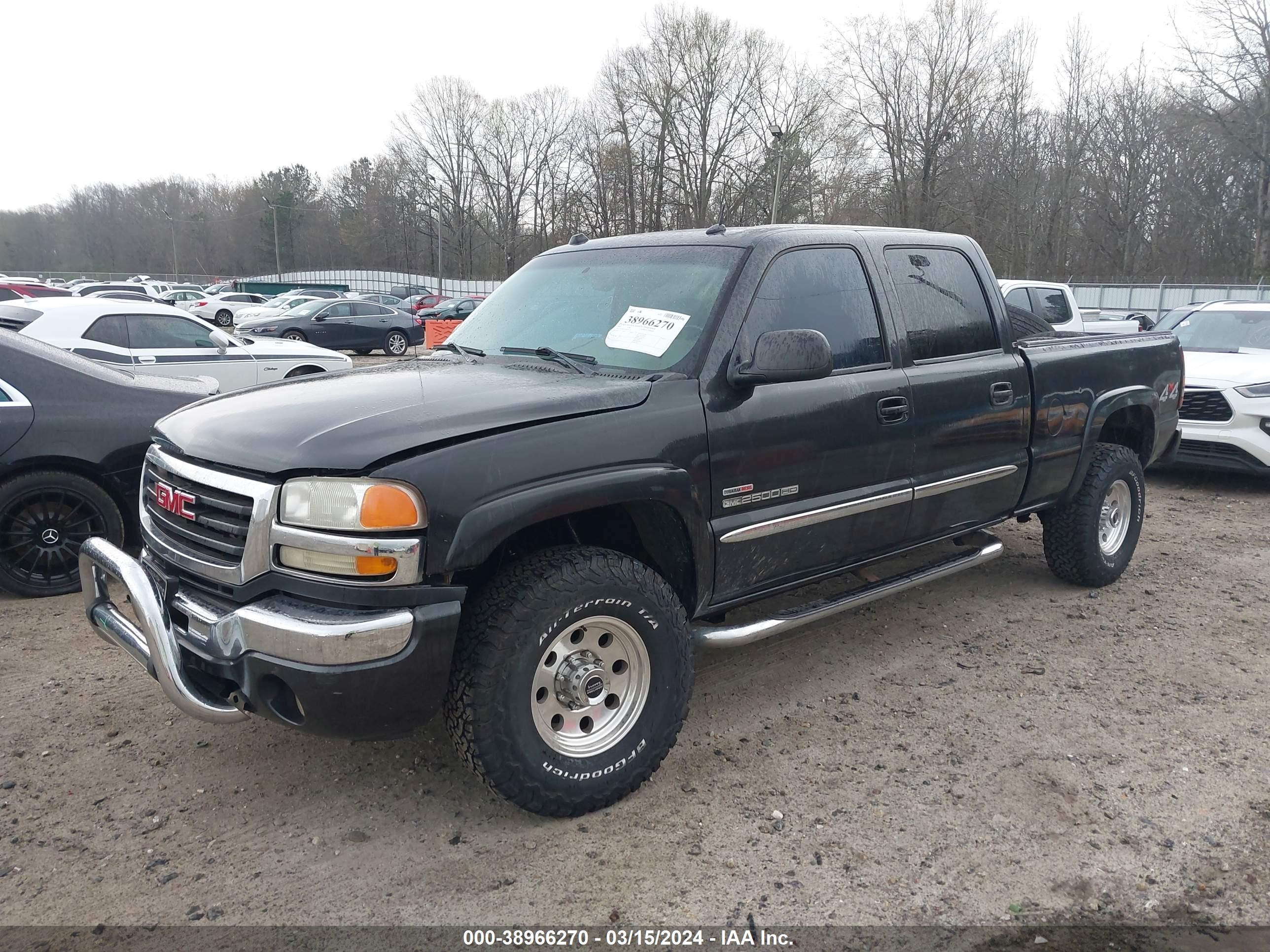 Photo 1 VIN: 1GTHK23295F924303 - GMC SIERRA 