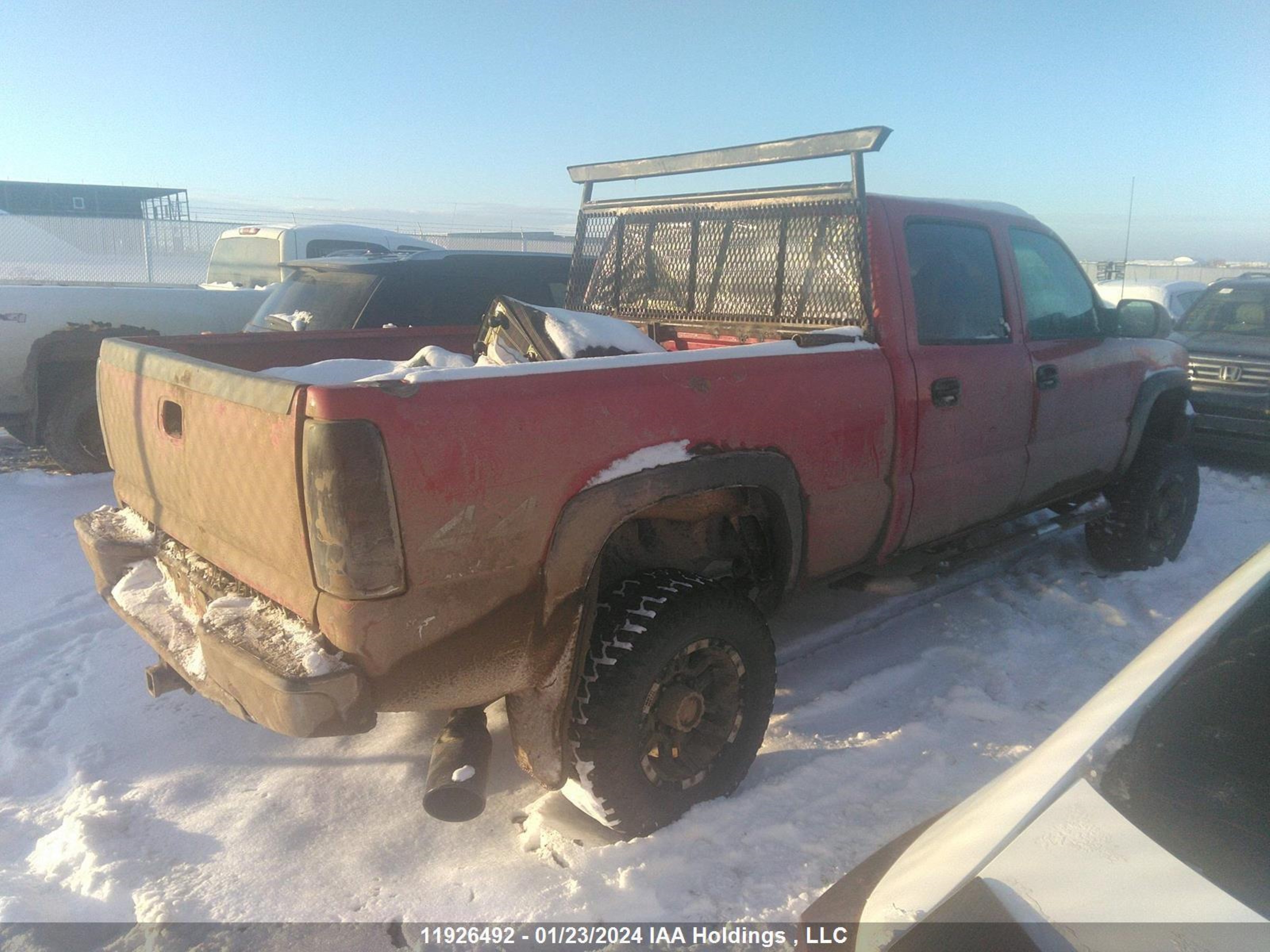 Photo 3 VIN: 1GTHK232X5F805014 - GMC SIERRA 