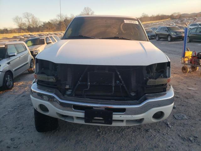 Photo 4 VIN: 1GTHK232X5F948058 - GMC SIERRA 