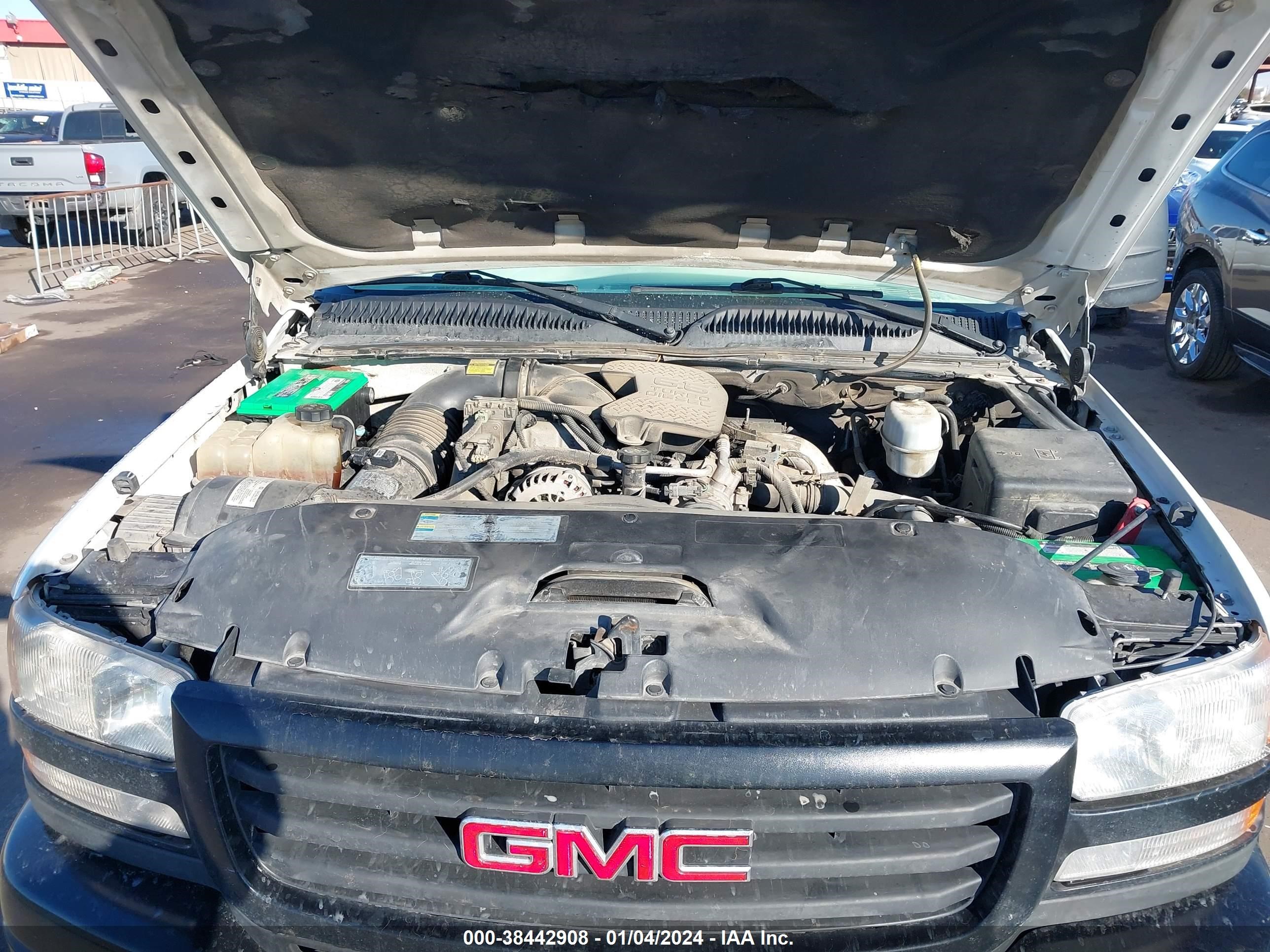 Photo 9 VIN: 1GTHK232X6F109464 - GMC SIERRA 