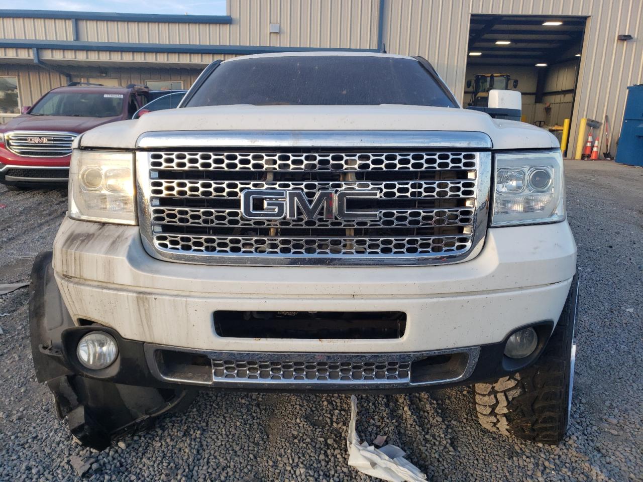 Photo 4 VIN: 1GTHK23607F542702 - GMC SIERRA 