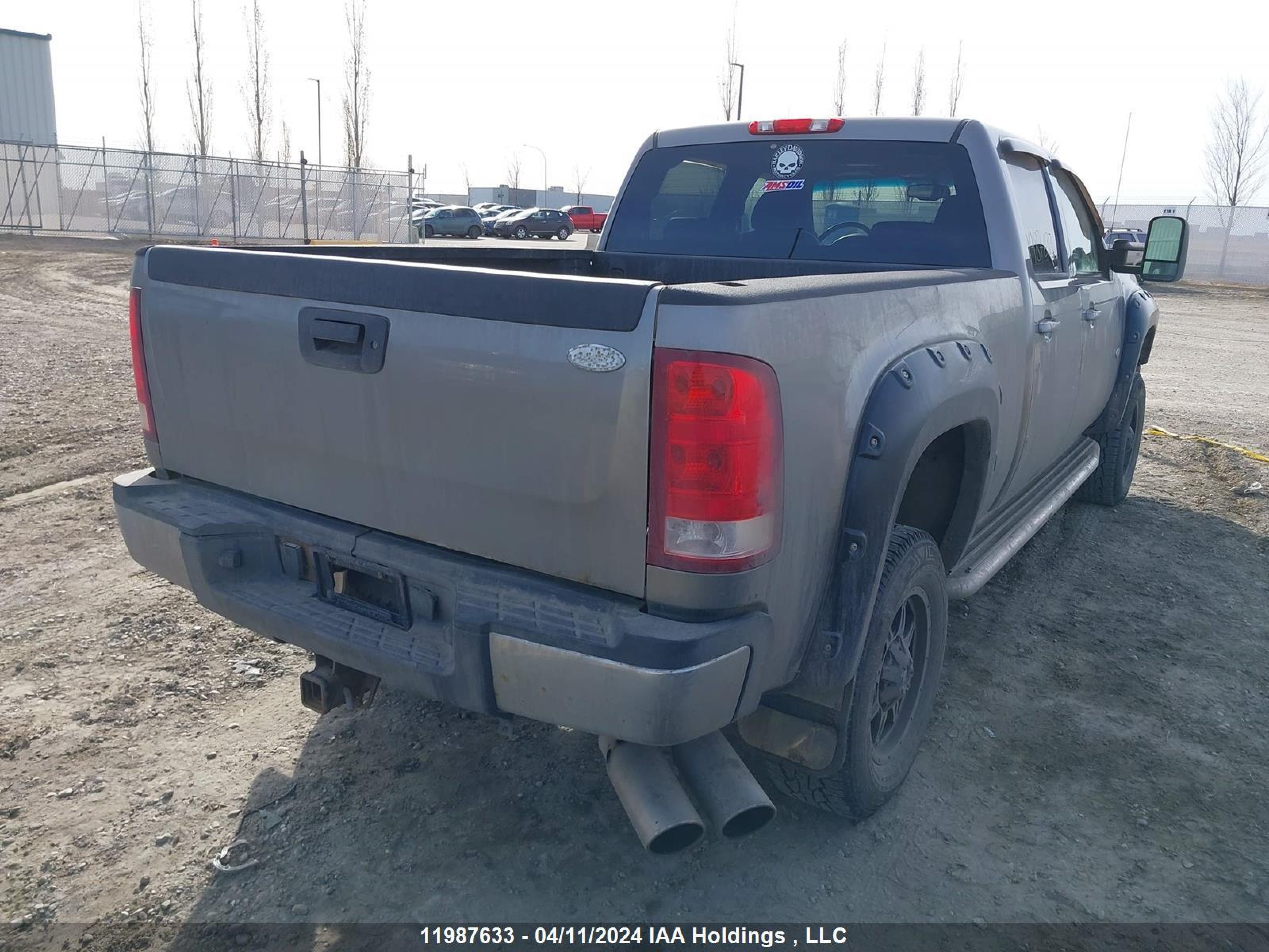 Photo 3 VIN: 1GTHK23608F118664 - GMC SIERRA 