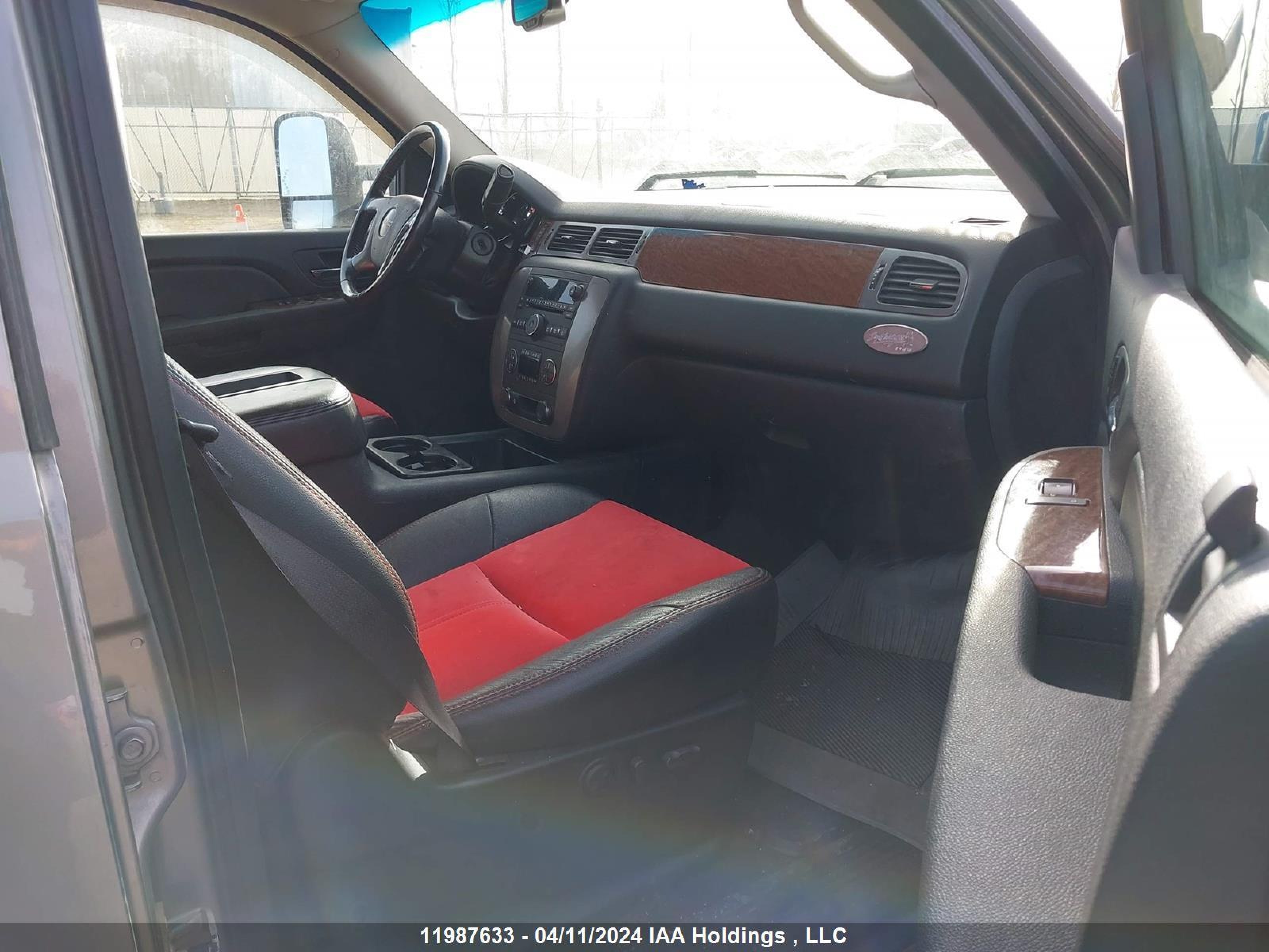 Photo 4 VIN: 1GTHK23608F118664 - GMC SIERRA 