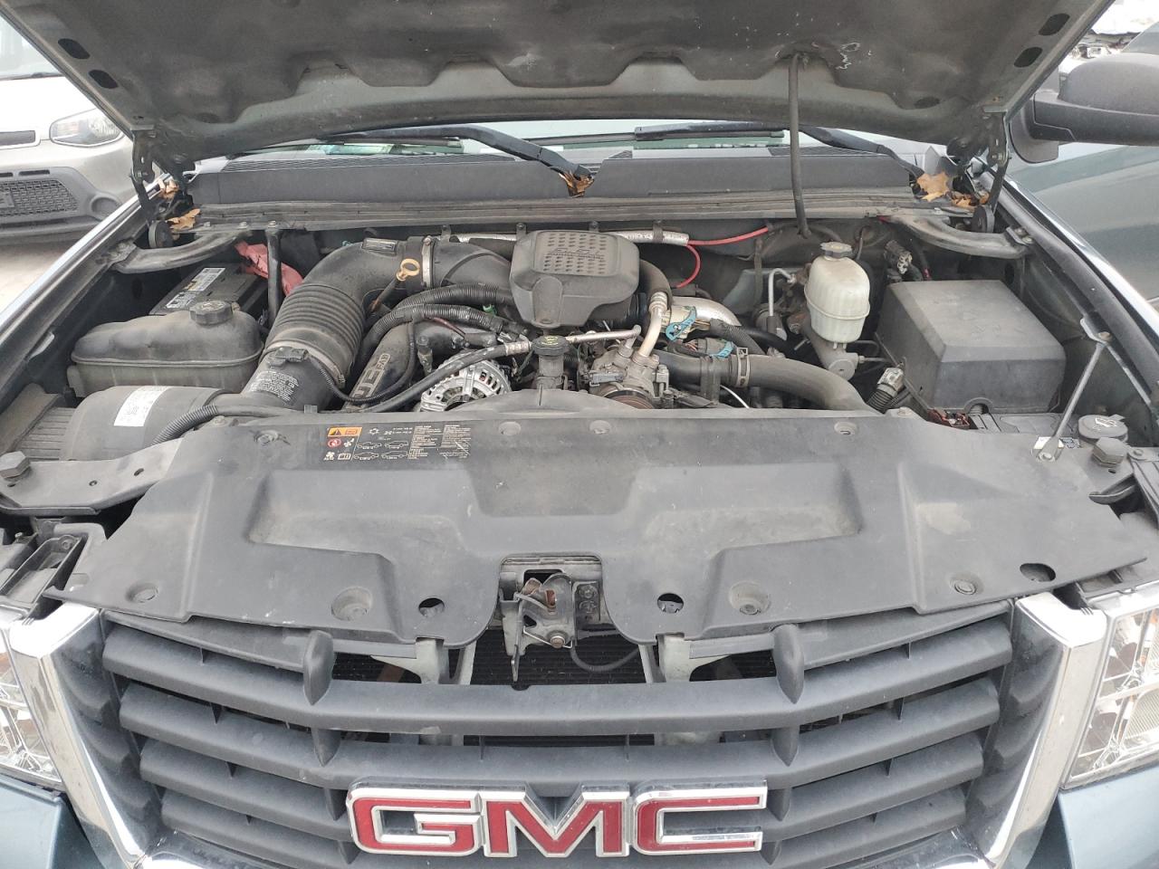 Photo 10 VIN: 1GTHK23608F184728 - GMC SIERRA 