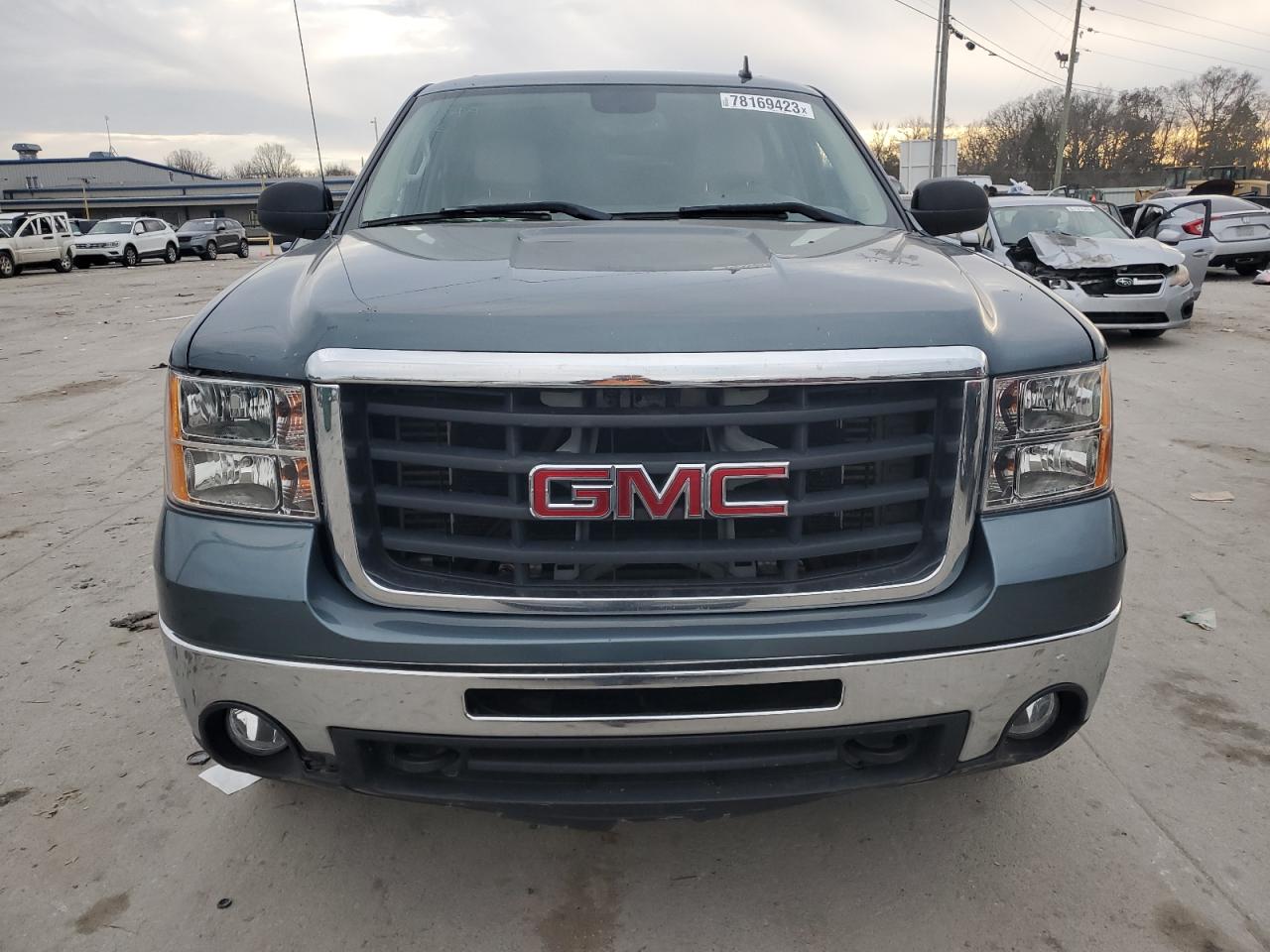 Photo 4 VIN: 1GTHK23608F184728 - GMC SIERRA 