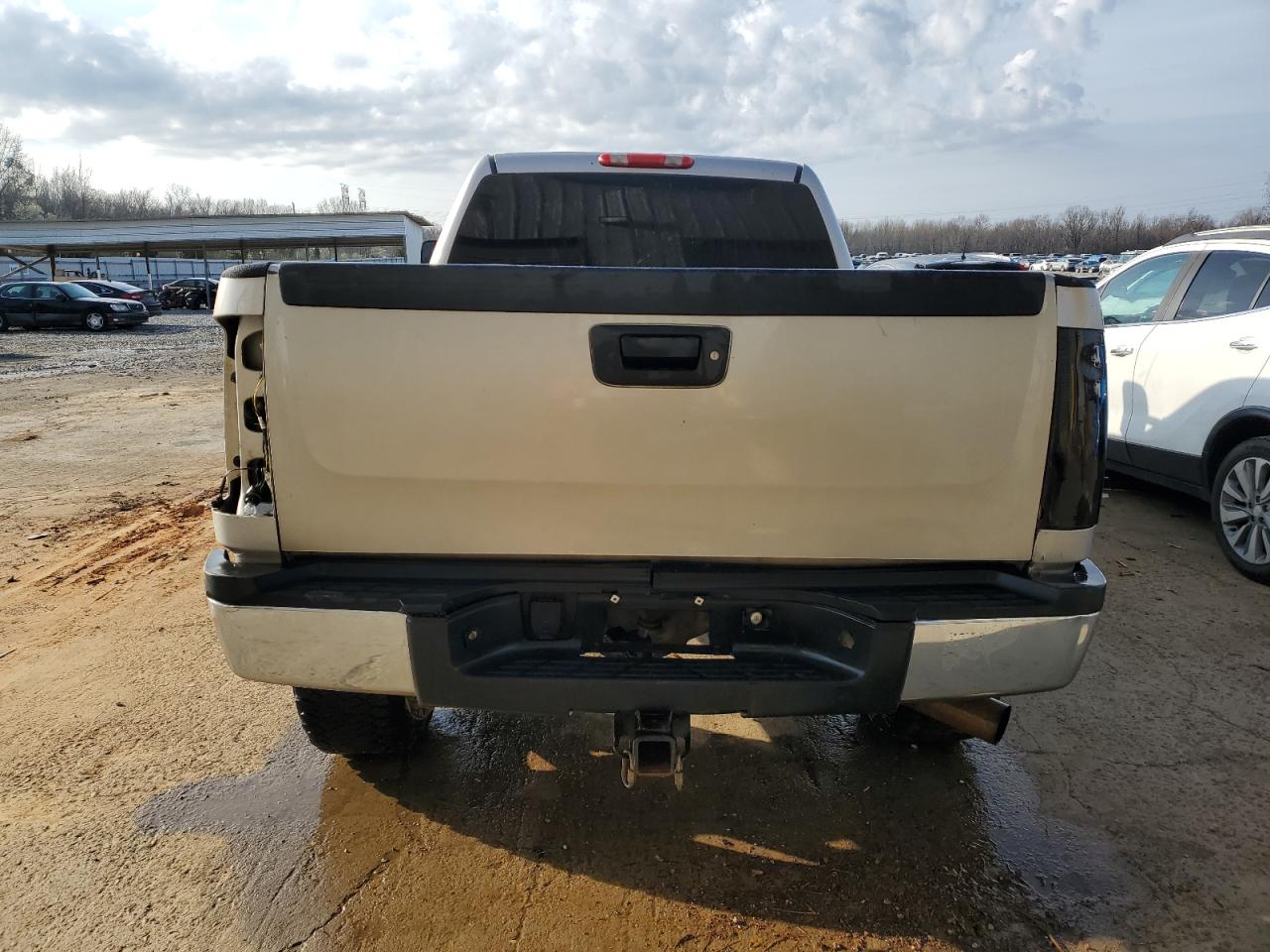 Photo 5 VIN: 1GTHK23638F106511 - GMC SIERRA 