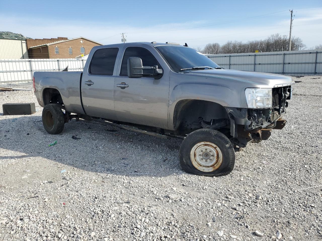 Photo 3 VIN: 1GTHK23647F556036 - GMC SIERRA 