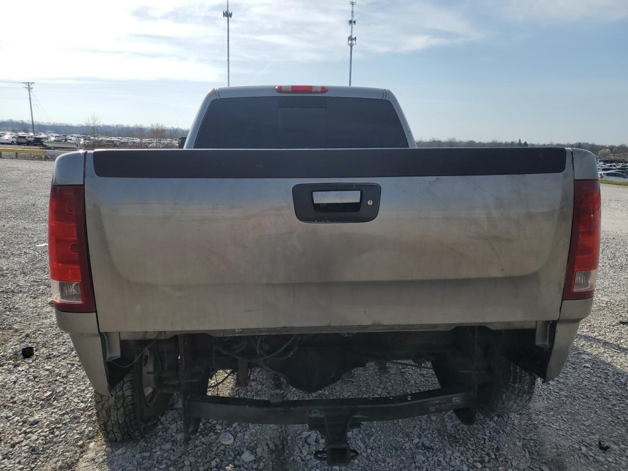 Photo 5 VIN: 1GTHK23647F556036 - GMC SIERRA 