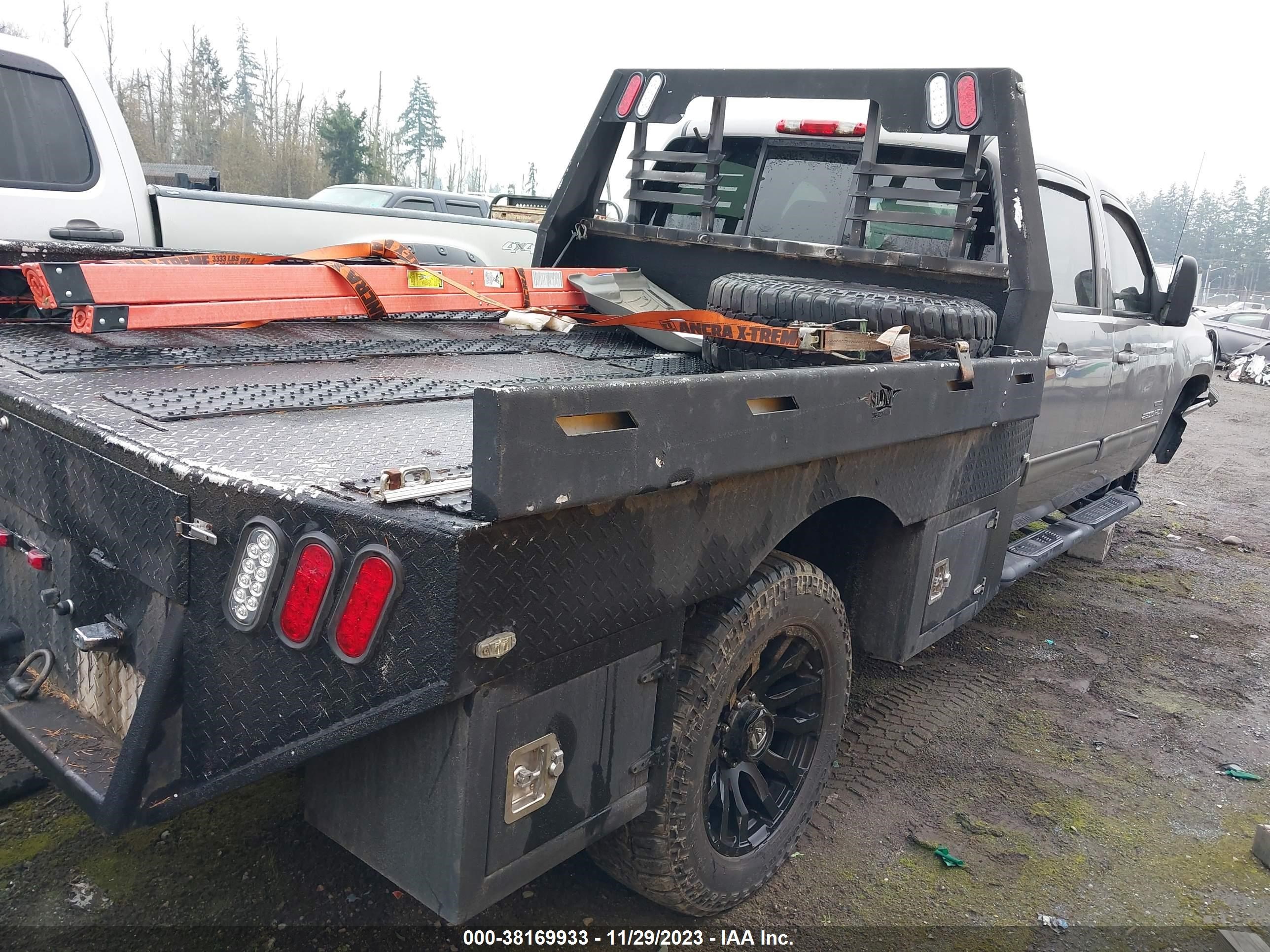 Photo 3 VIN: 1GTHK23697F529186 - GMC SIERRA 