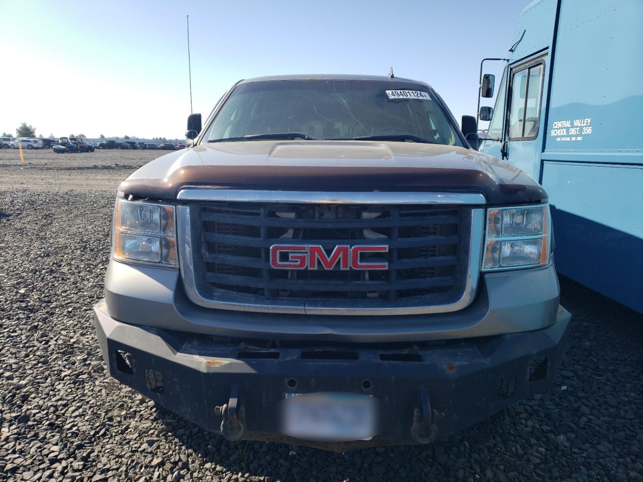 Photo 4 VIN: 1GTHK23697F542956 - GMC SIERRA 