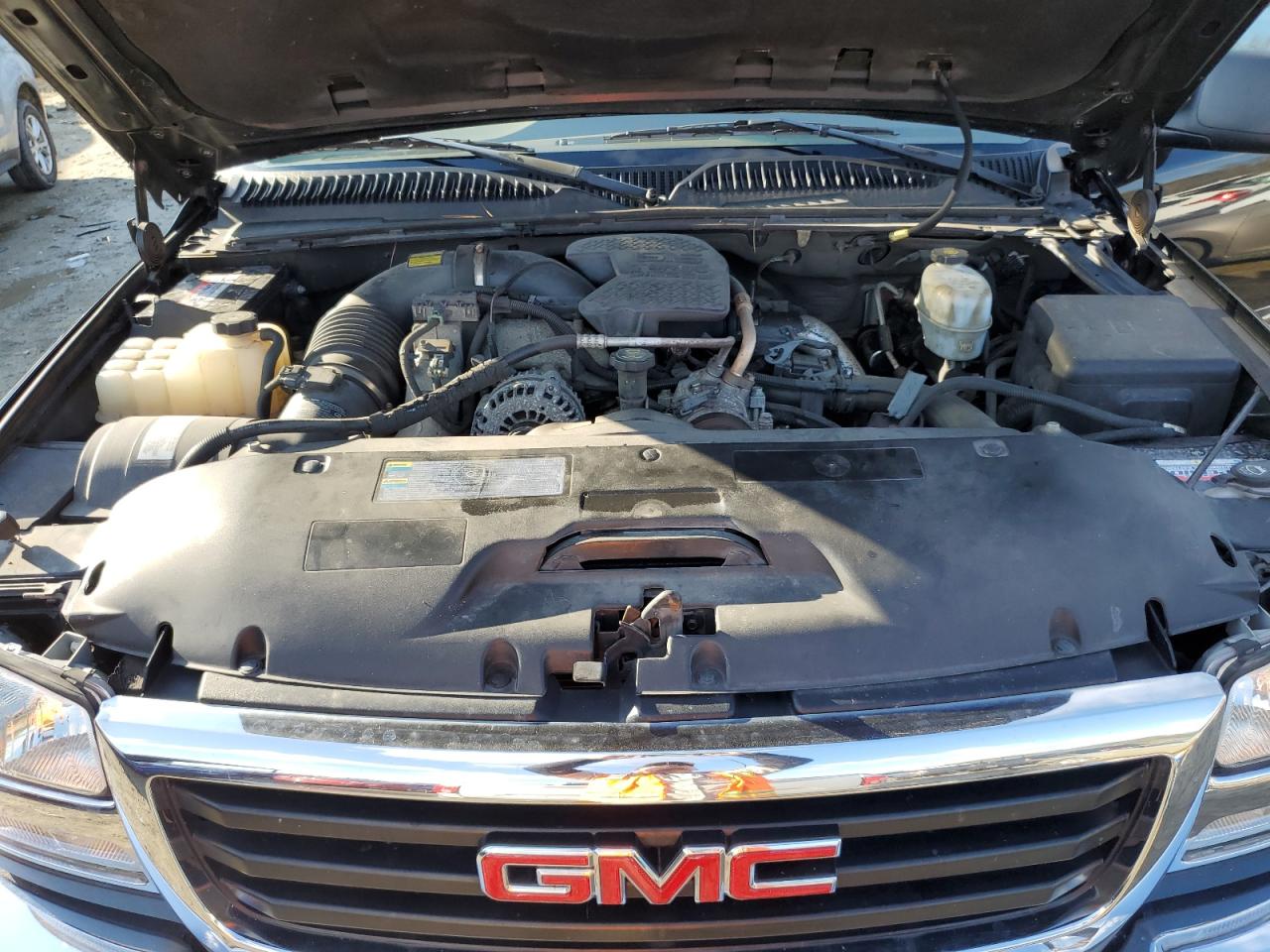 Photo 10 VIN: 1GTHK23D26F233441 - GMC SIERRA 