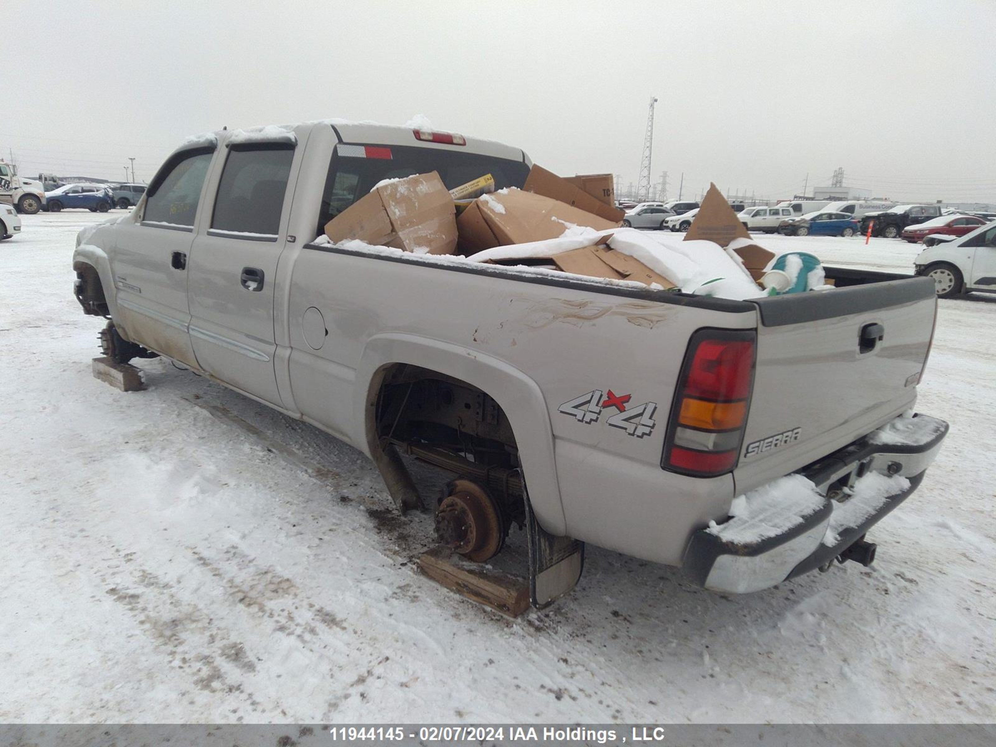 Photo 2 VIN: 1GTHK23D26F269498 - GMC SIERRA 