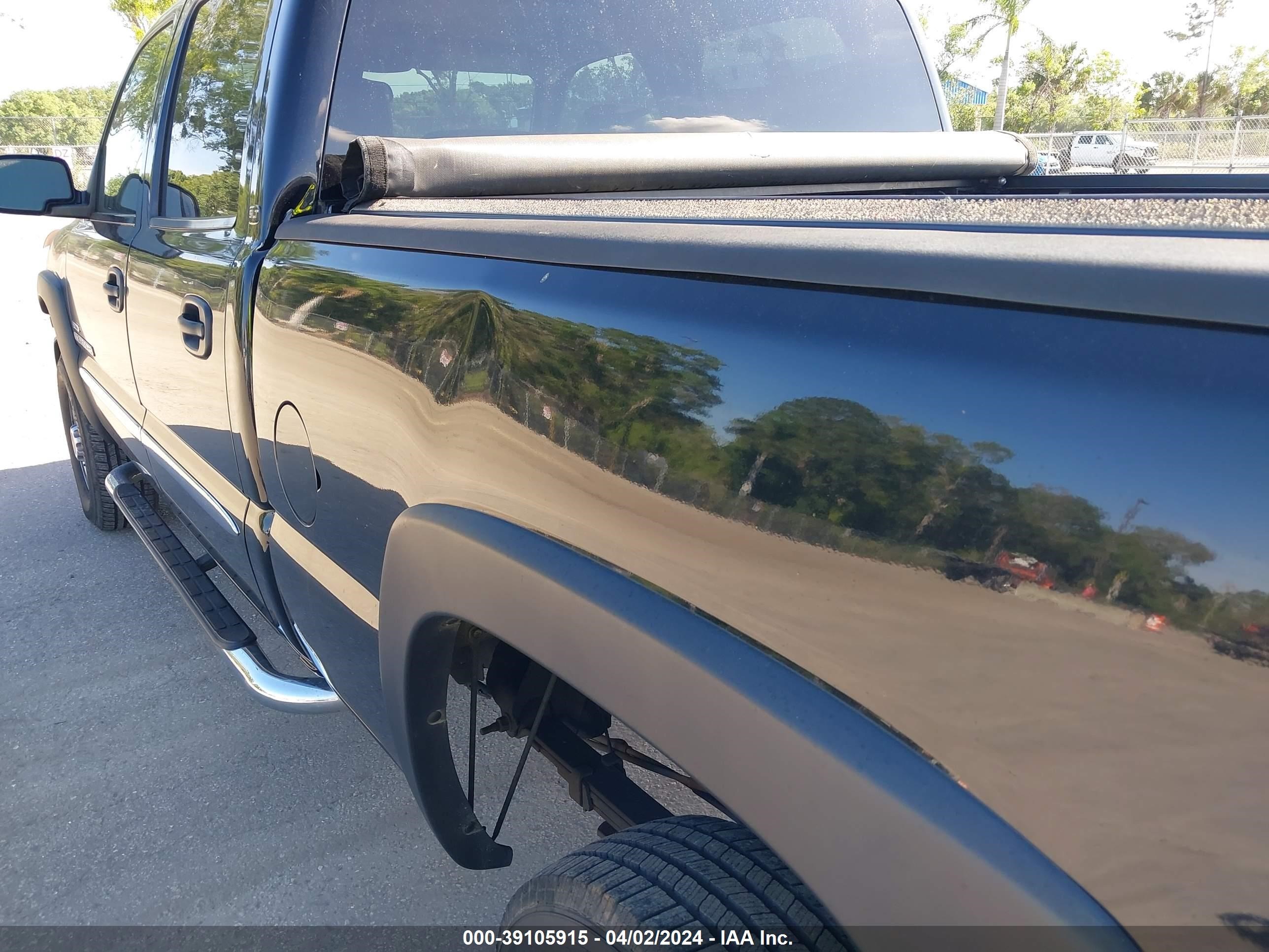 Photo 18 VIN: 1GTHK23D27F110658 - GMC SIERRA 