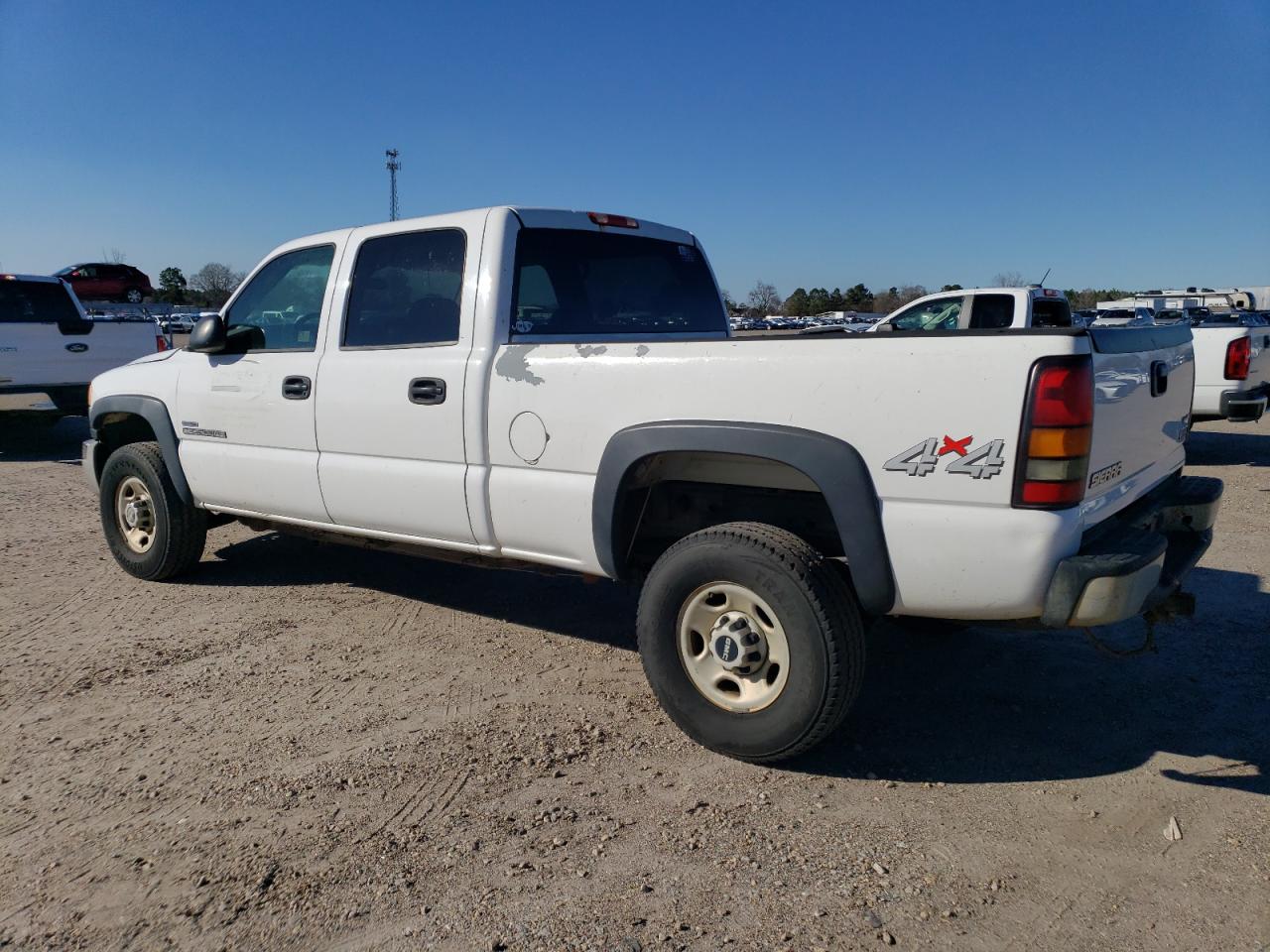 Photo 1 VIN: 1GTHK23D36F153775 - GMC SIERRA 