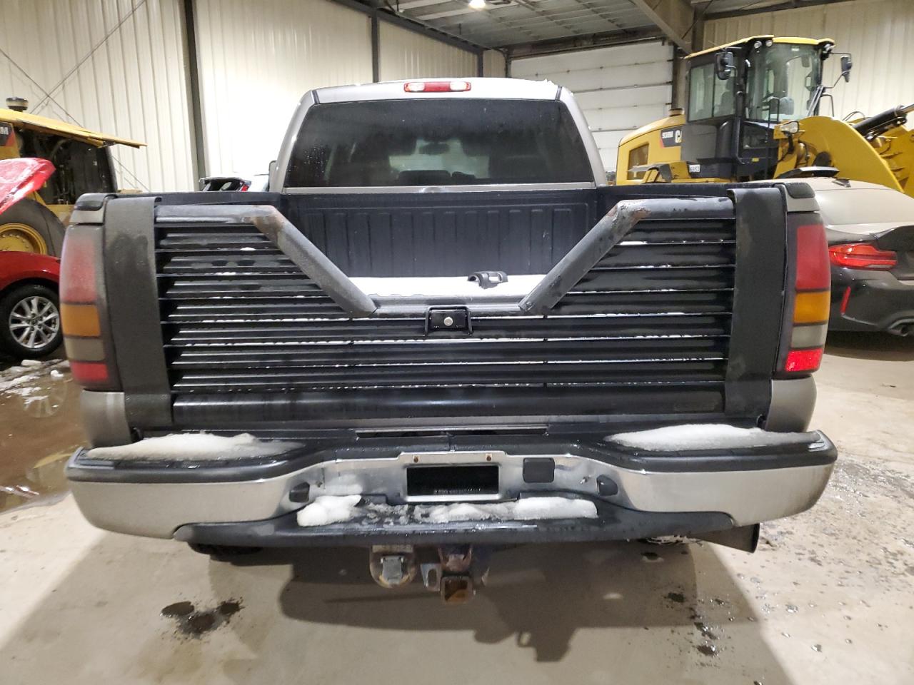 Photo 5 VIN: 1GTHK23D46F232260 - GMC SIERRA 