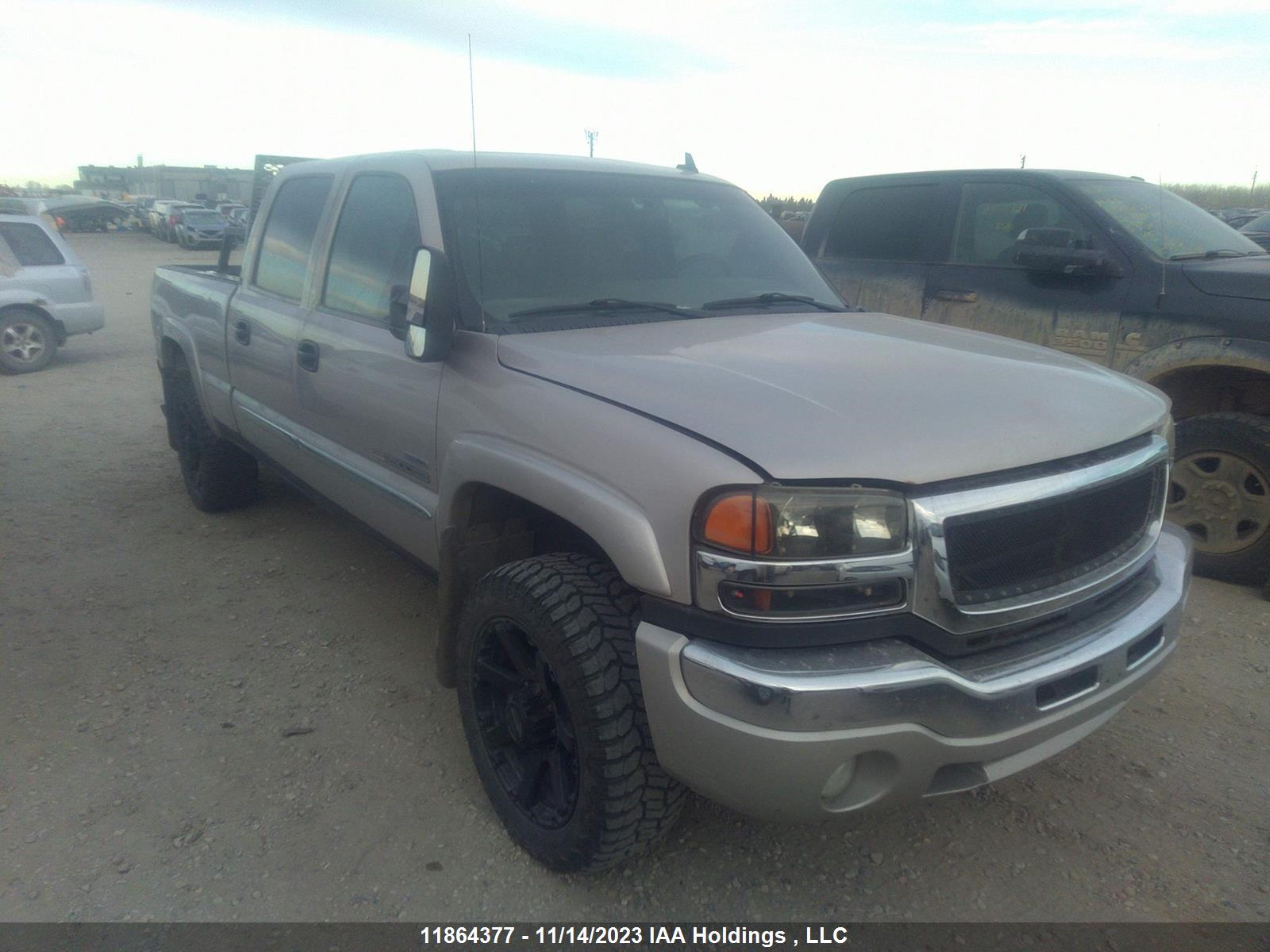 Photo 0 VIN: 1GTHK23D47F125579 - GMC SIERRA 