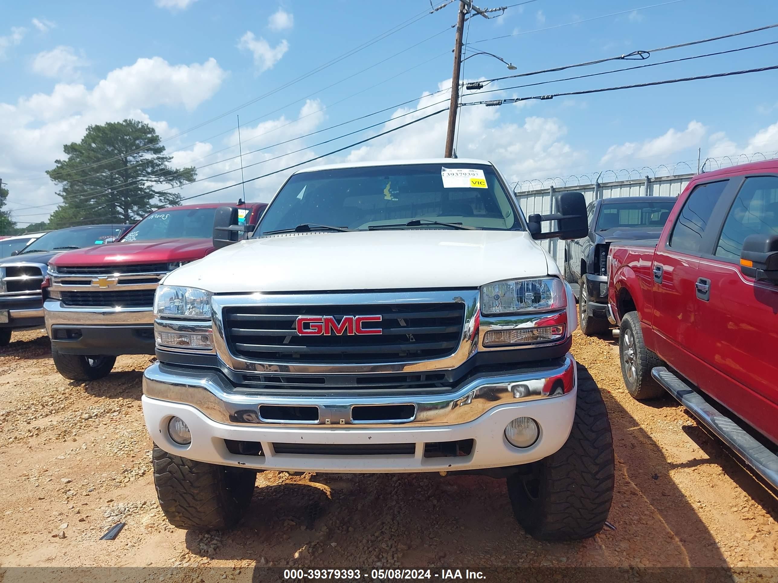 Photo 11 VIN: 1GTHK23D57F165086 - GMC SIERRA 