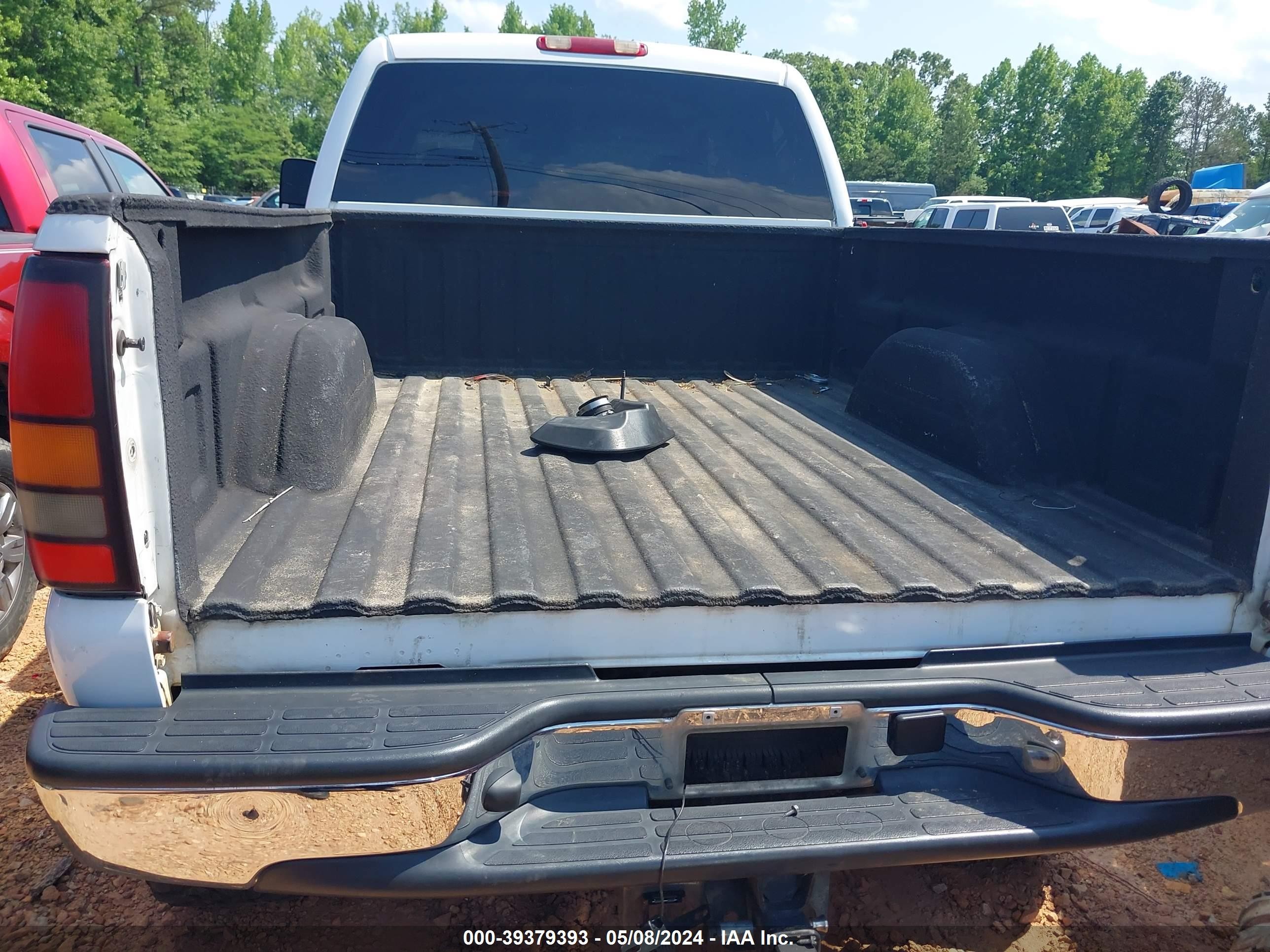 Photo 5 VIN: 1GTHK23D57F165086 - GMC SIERRA 