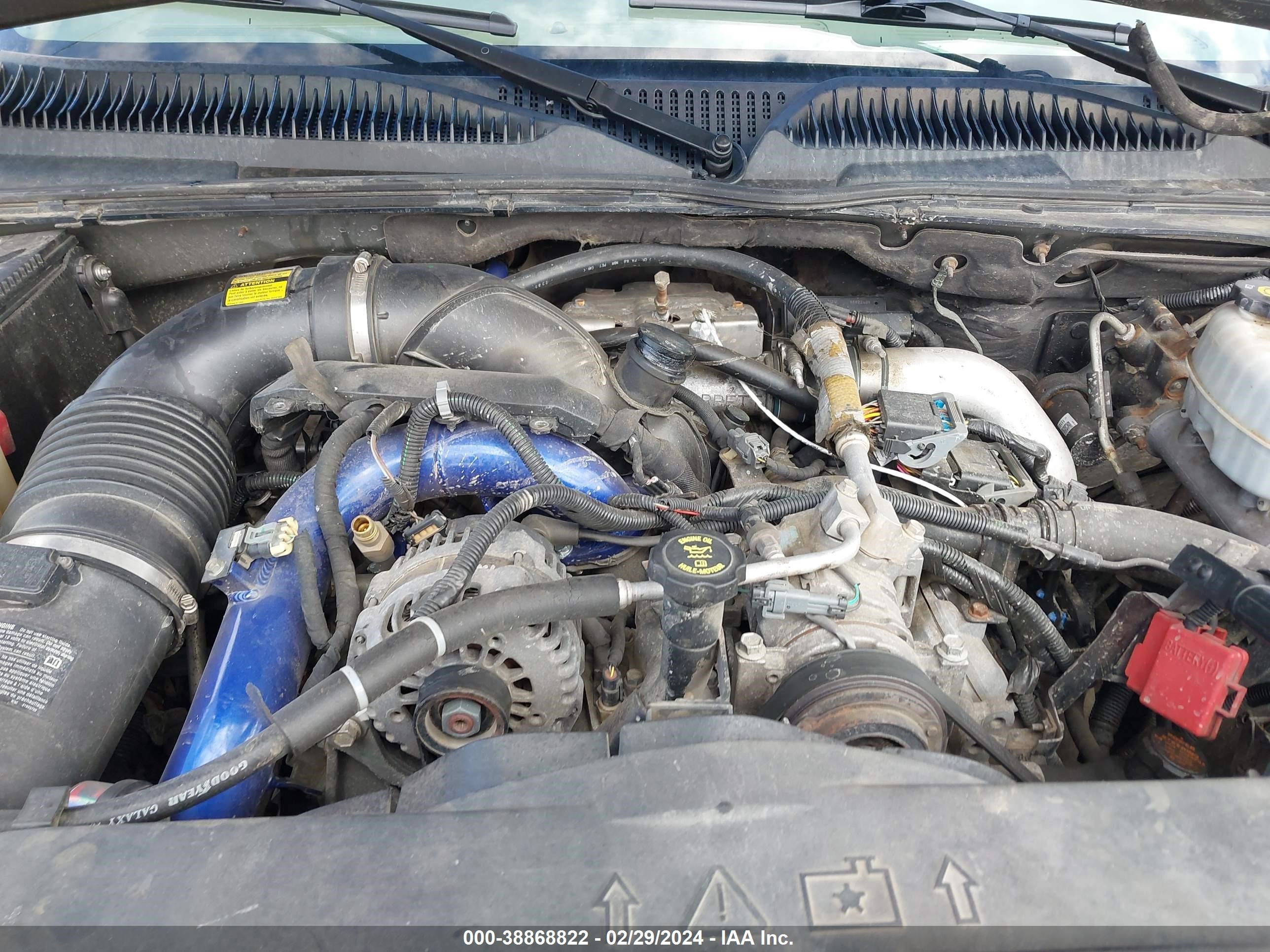 Photo 9 VIN: 1GTHK23D66F150496 - GMC SIERRA 