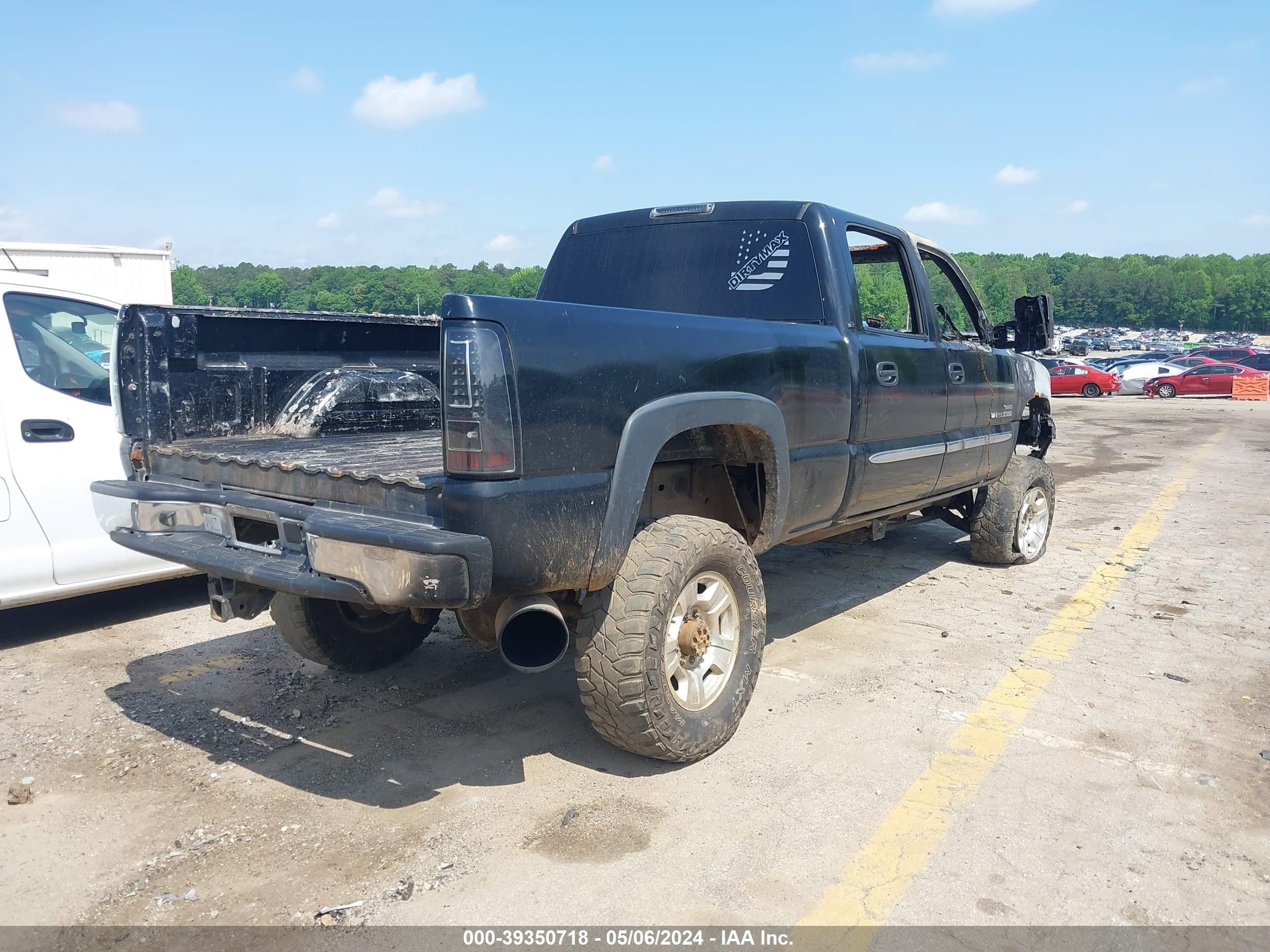 Photo 3 VIN: 1GTHK23D76F235248 - GMC SIERRA 