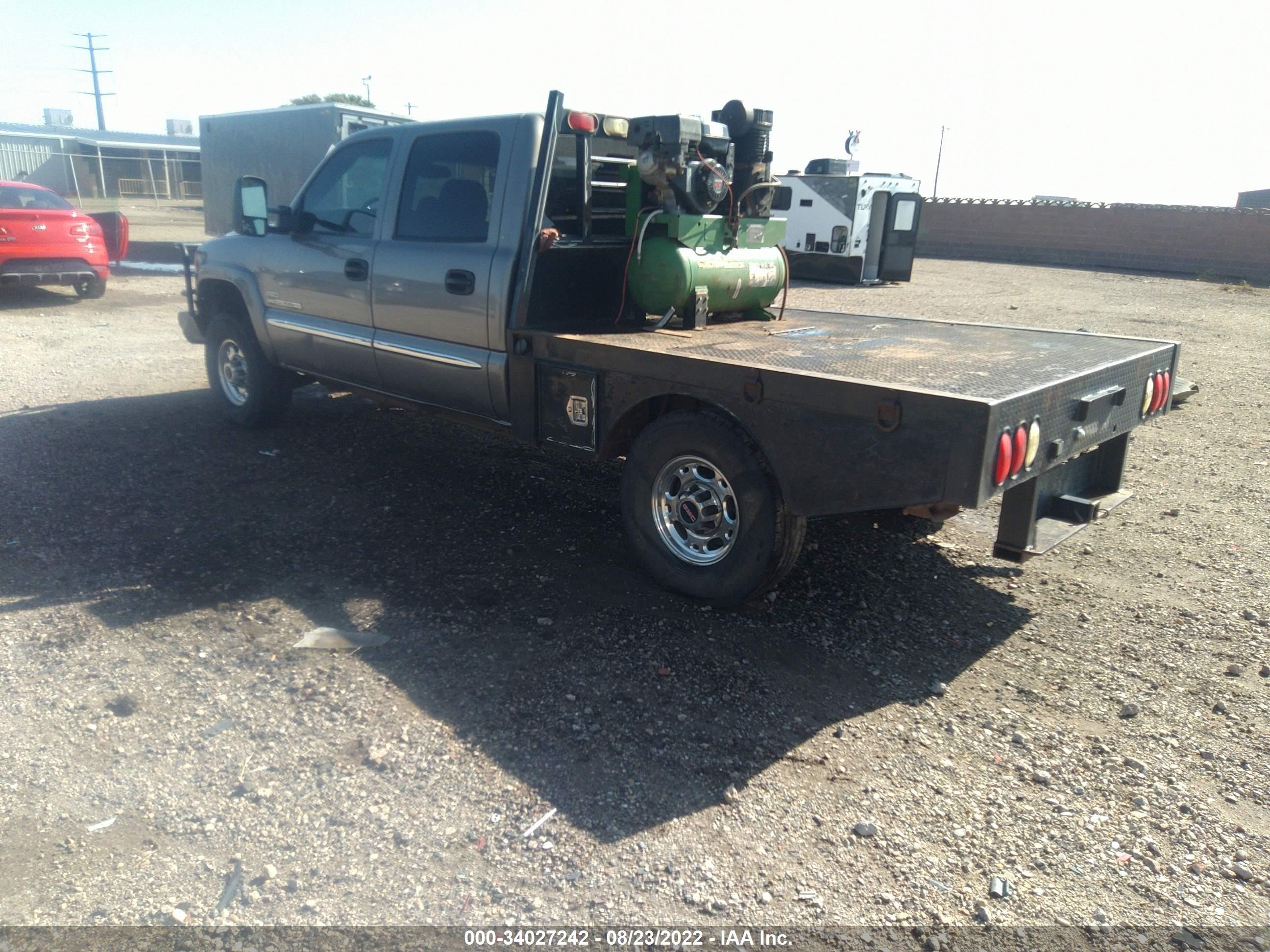 Photo 2 VIN: 1GTHK23D86F156347 - GMC SIERRA 