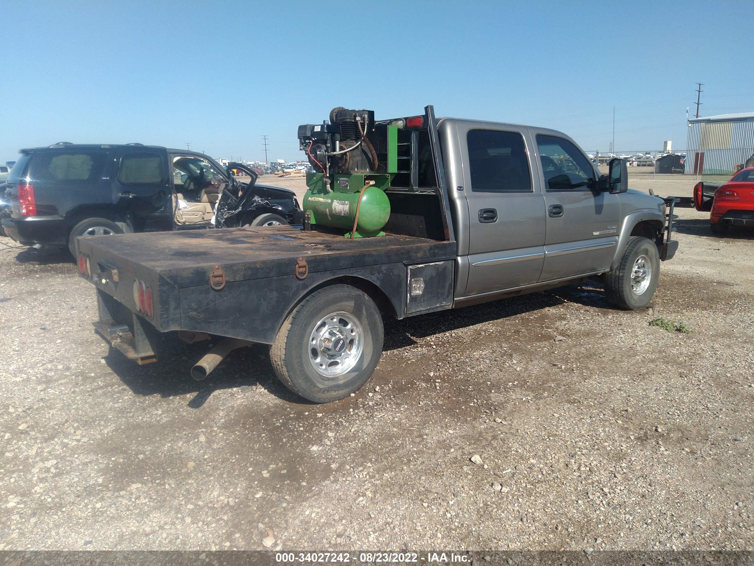 Photo 3 VIN: 1GTHK23D86F156347 - GMC SIERRA 