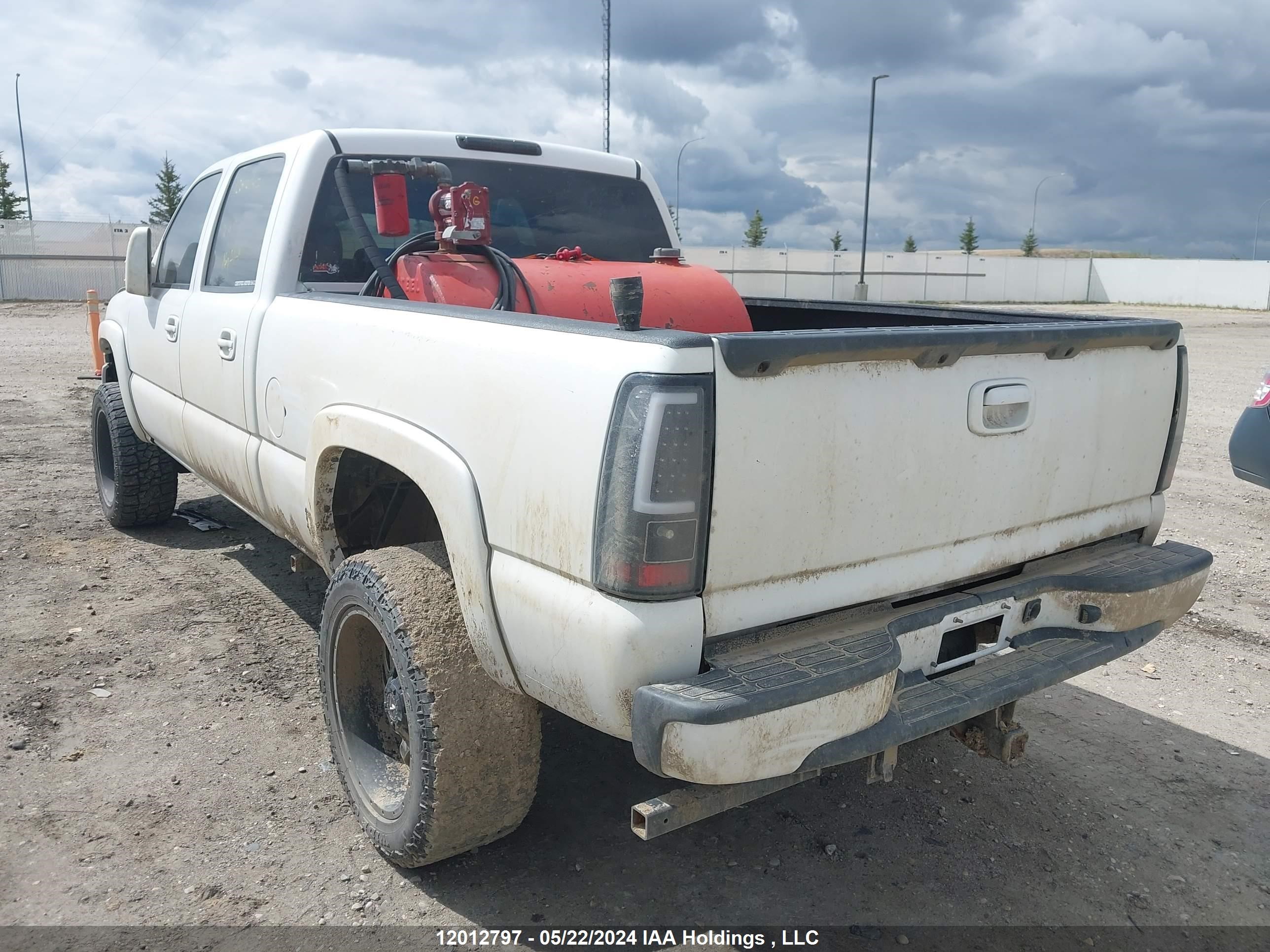 Photo 2 VIN: 1GTHK23D87F131515 - GMC SIERRA 