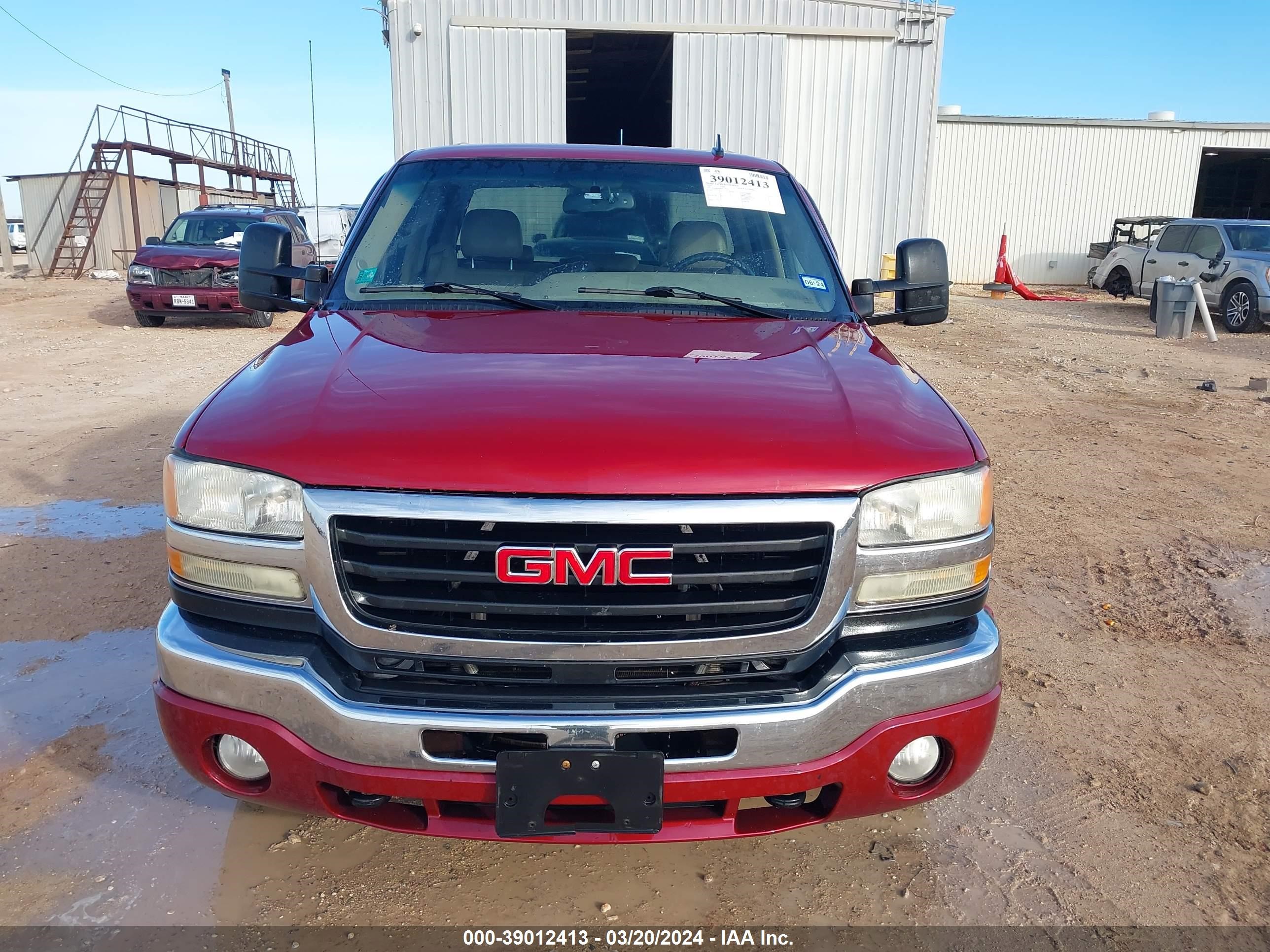 Photo 11 VIN: 1GTHK23D87F134530 - GMC SIERRA 