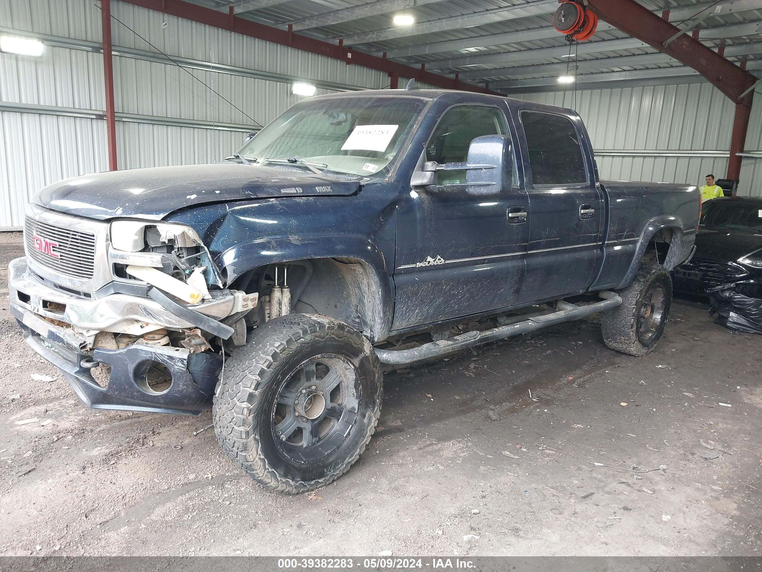 Photo 1 VIN: 1GTHK23D87F136066 - GMC SIERRA 