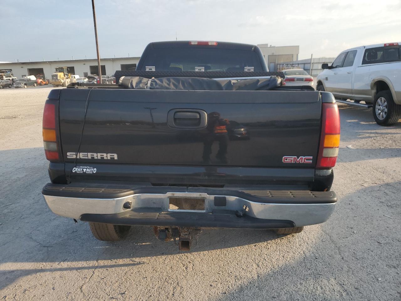 Photo 5 VIN: 1GTHK23D96F247966 - GMC SIERRA 