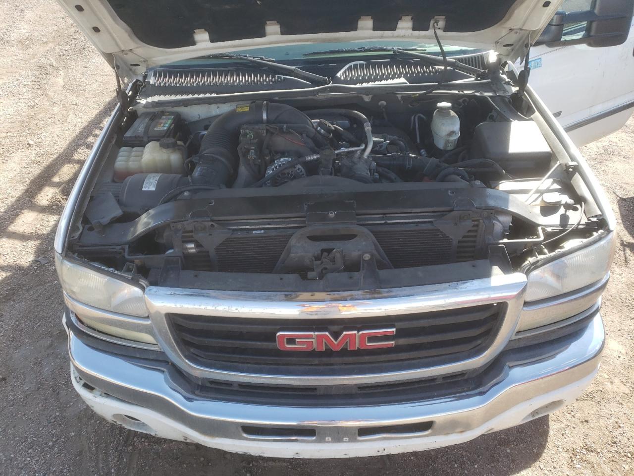 Photo 11 VIN: 1GTHK23D97F171750 - GMC SIERRA 